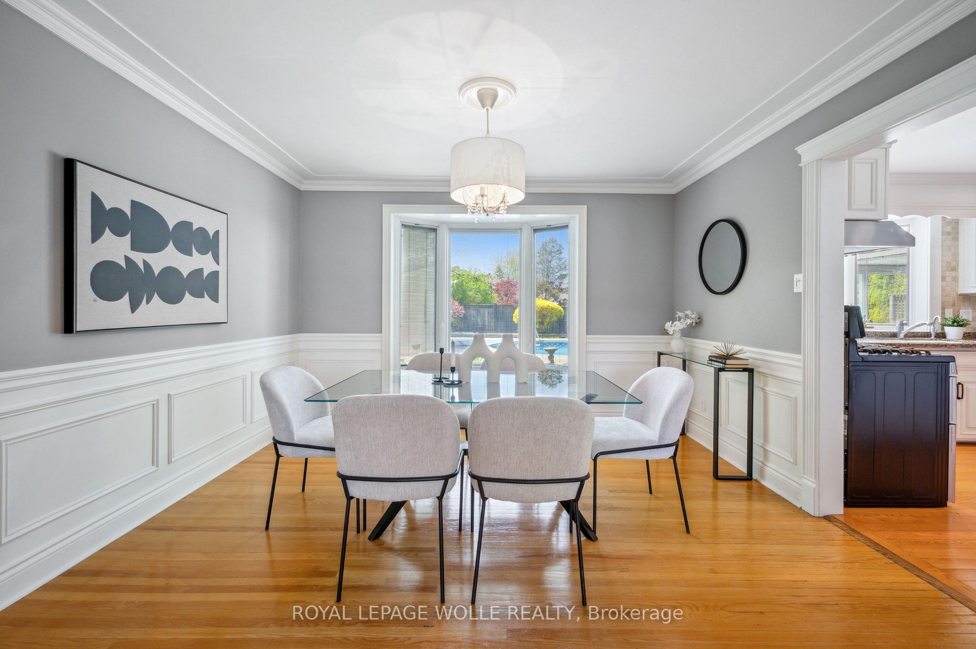 Photo 11 of 22 Eastwood Drive, Kitchener — HOMEH