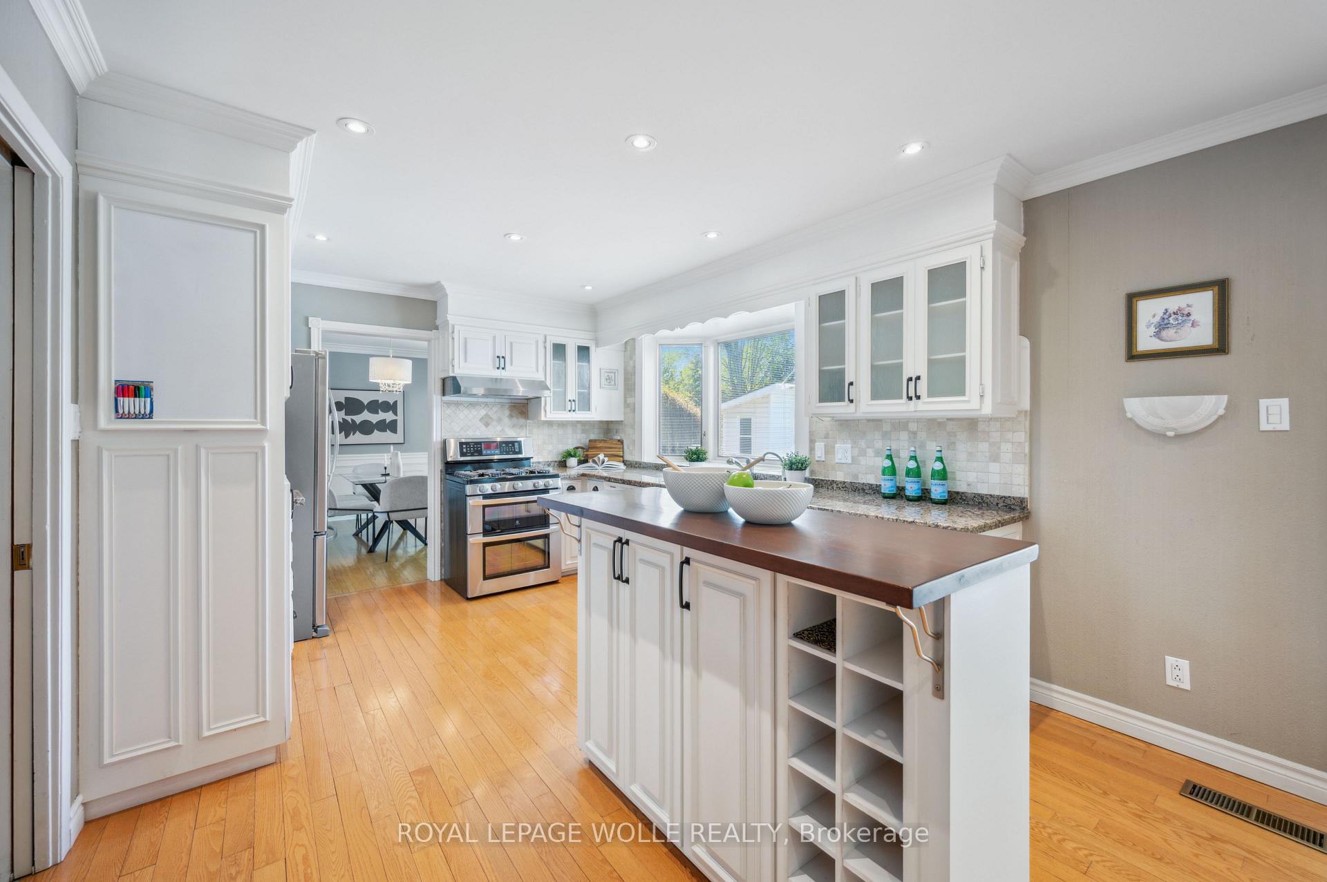 Photo 14 of 22 Eastwood Drive, Kitchener — HOMEH