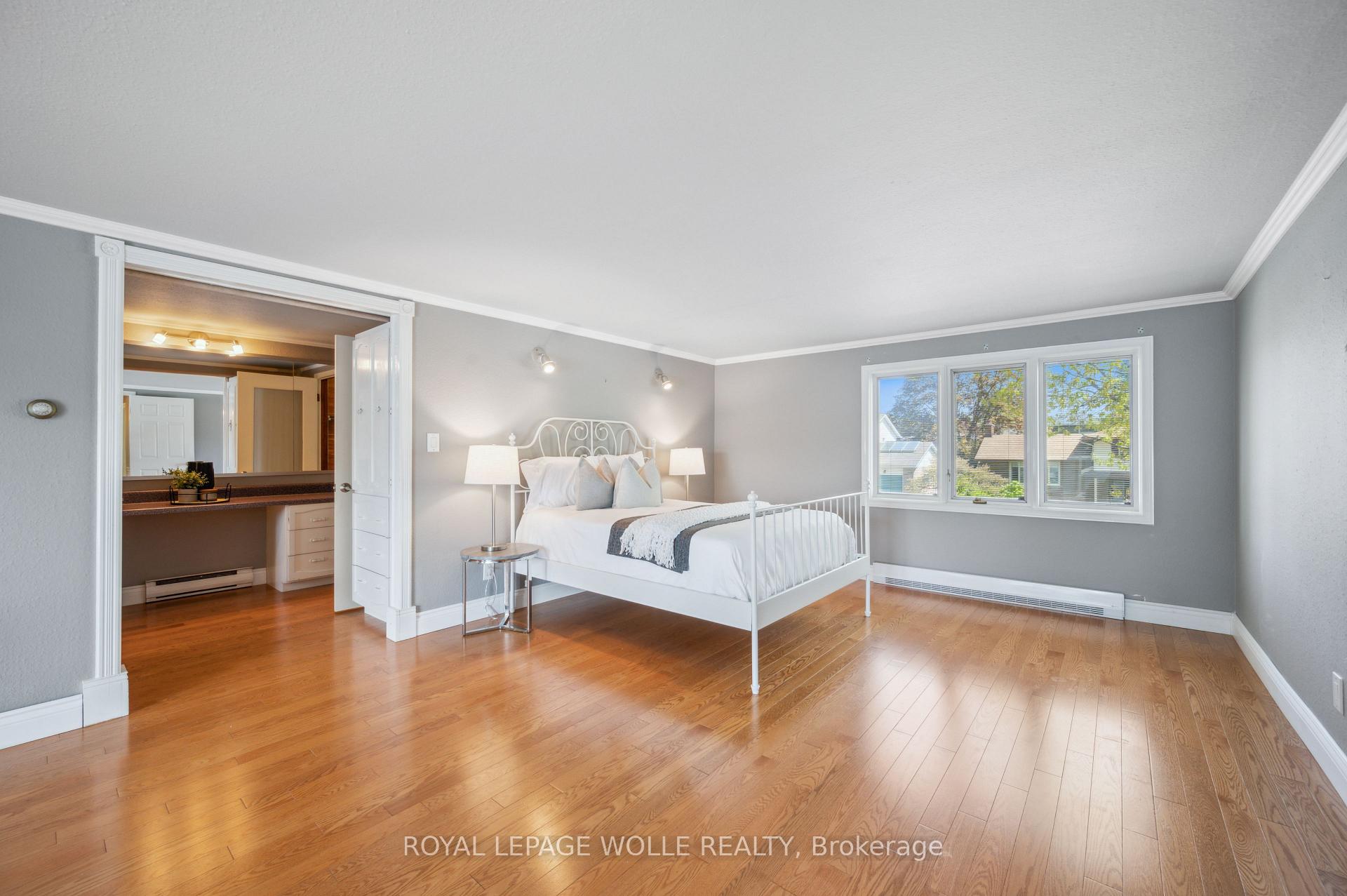 Photo 23 of 22 Eastwood Drive, Kitchener — HOMEH