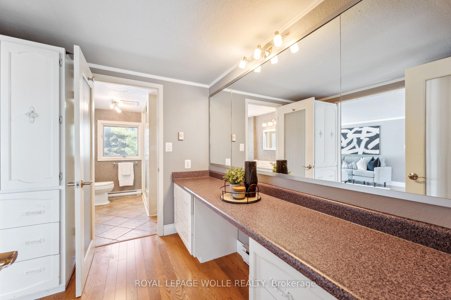 Photo 24 of 22 Eastwood Drive, Kitchener — HOMEH