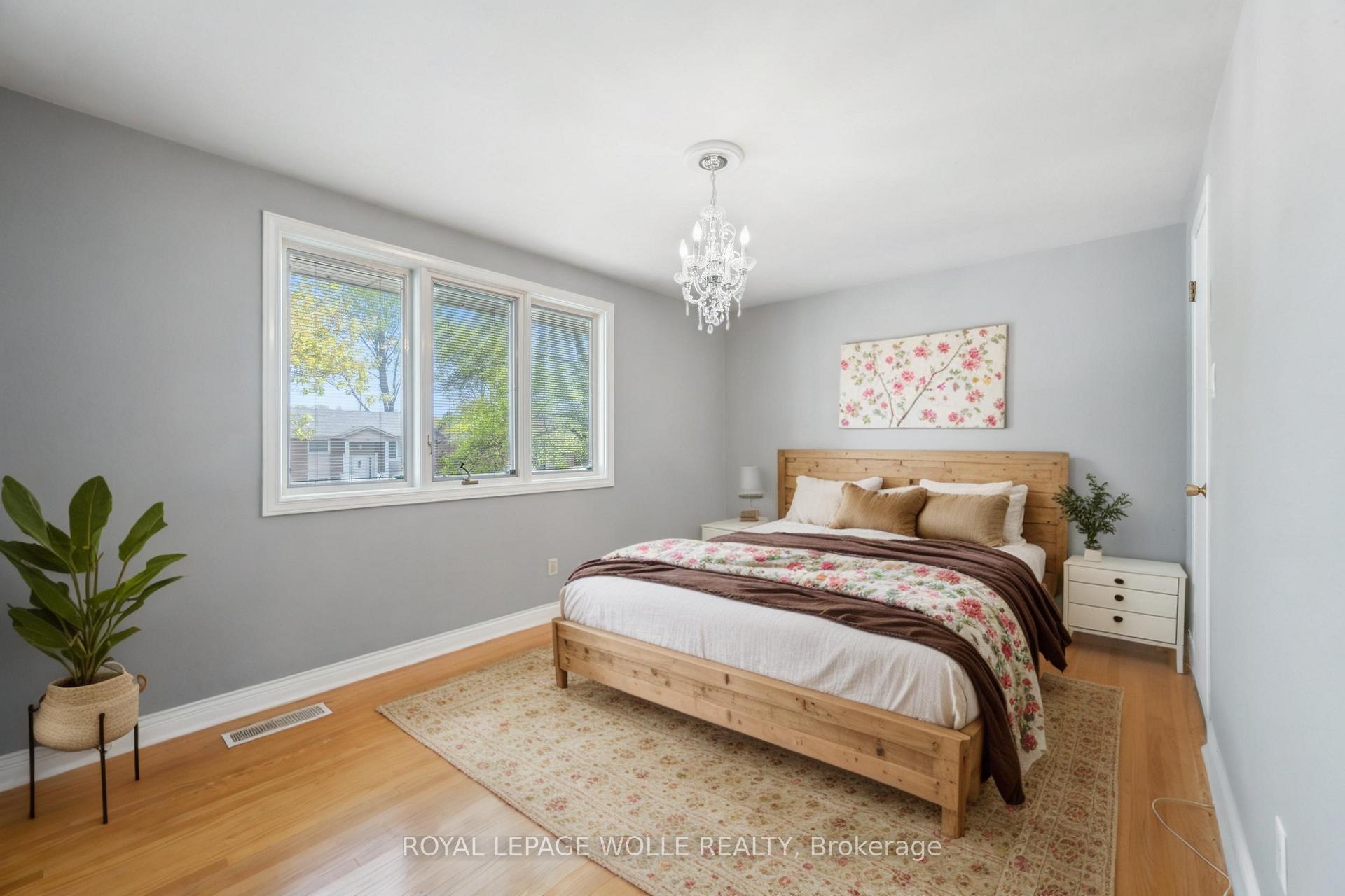 Photo 26 of 22 Eastwood Drive, Kitchener — HOMEH
