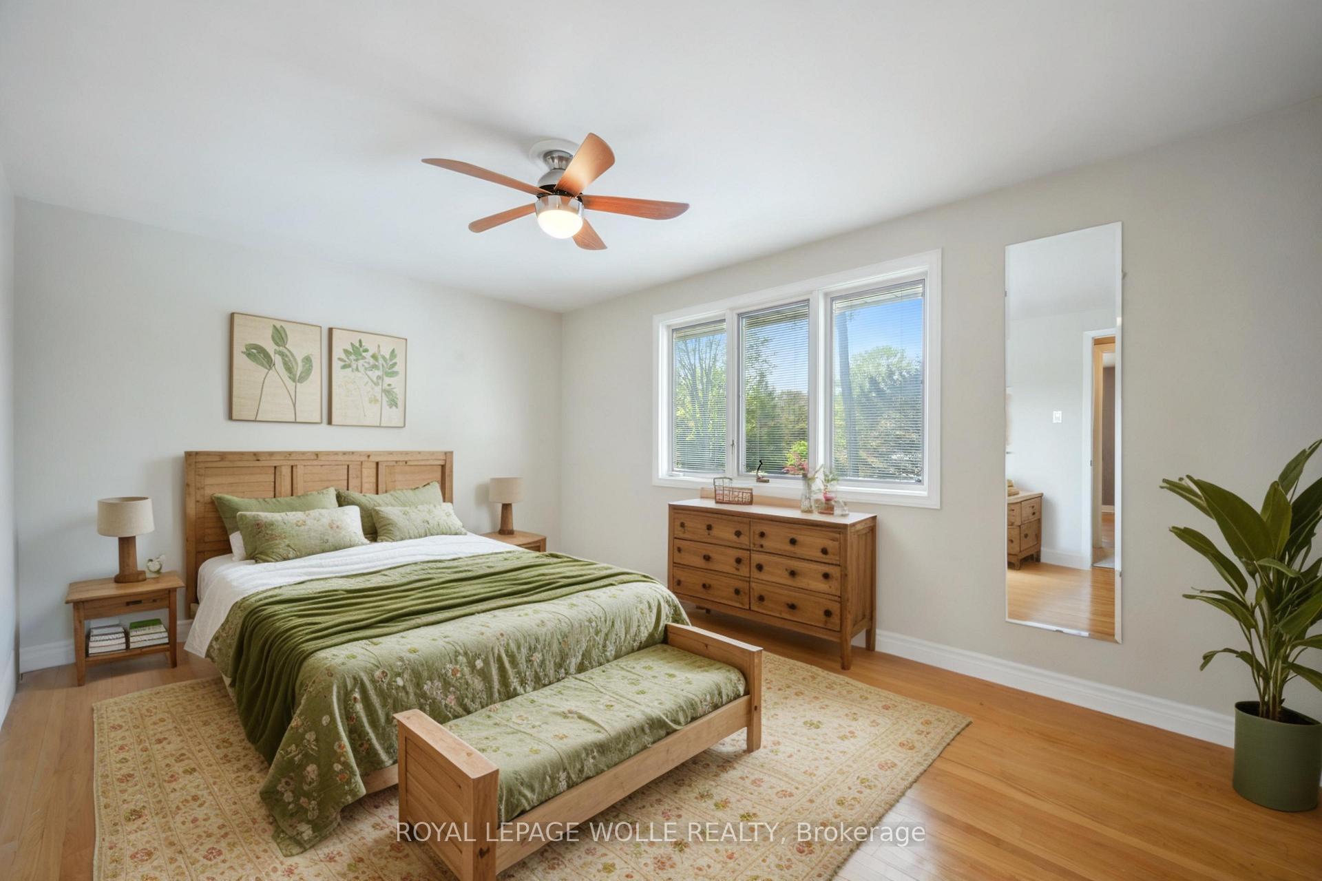 Photo 27 of 22 Eastwood Drive, Kitchener — HOMEH