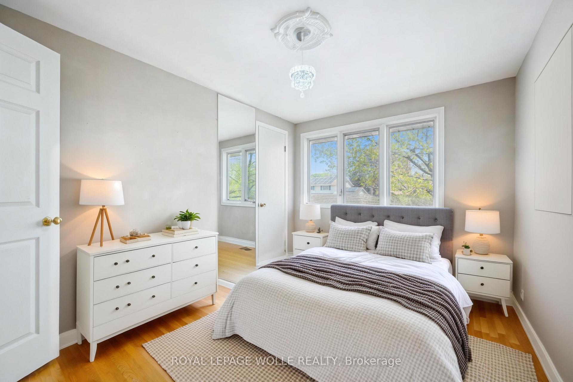 Photo 28 of 22 Eastwood Drive, Kitchener — HOMEH