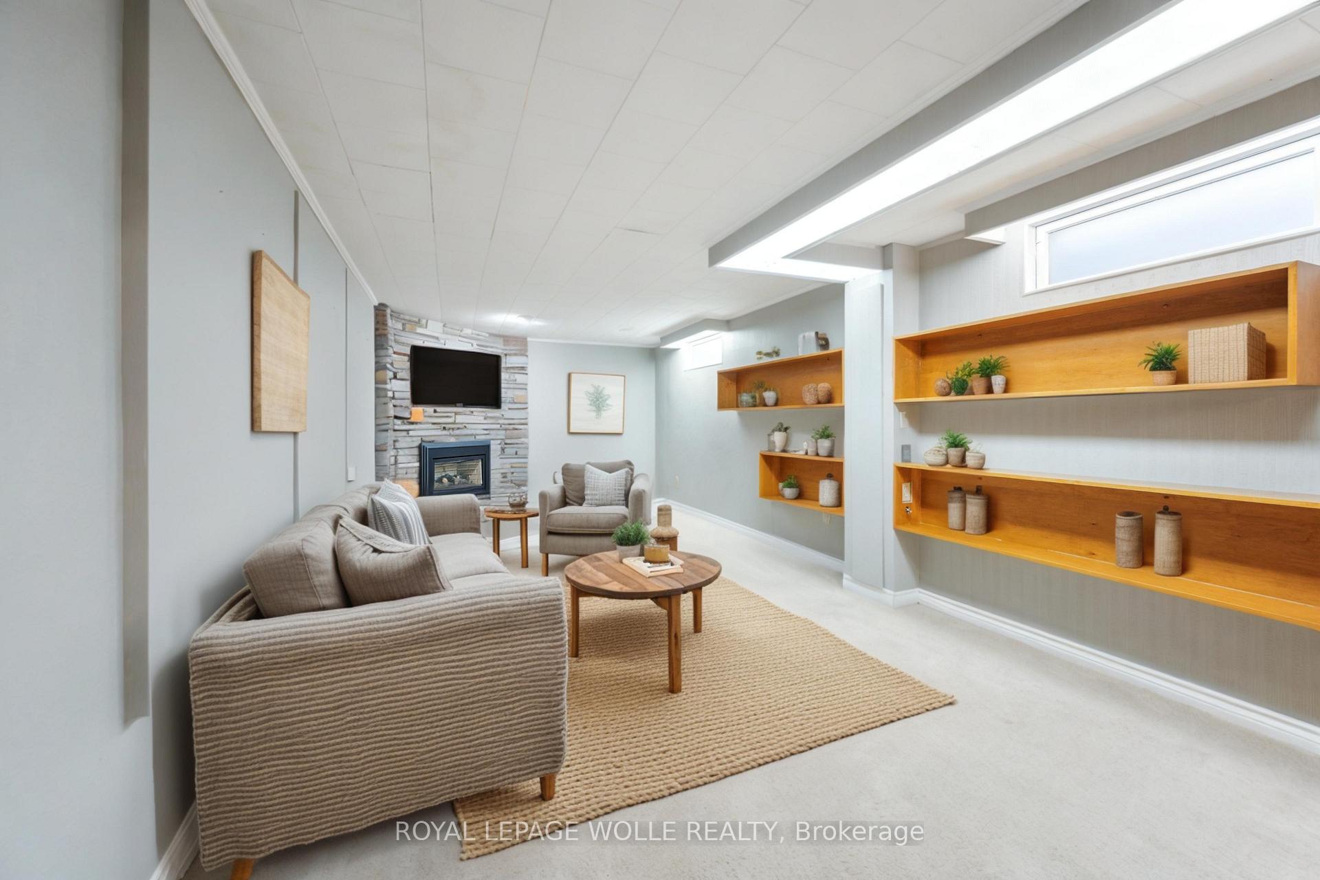 Photo 31 of 22 Eastwood Drive, Kitchener — HOMEH