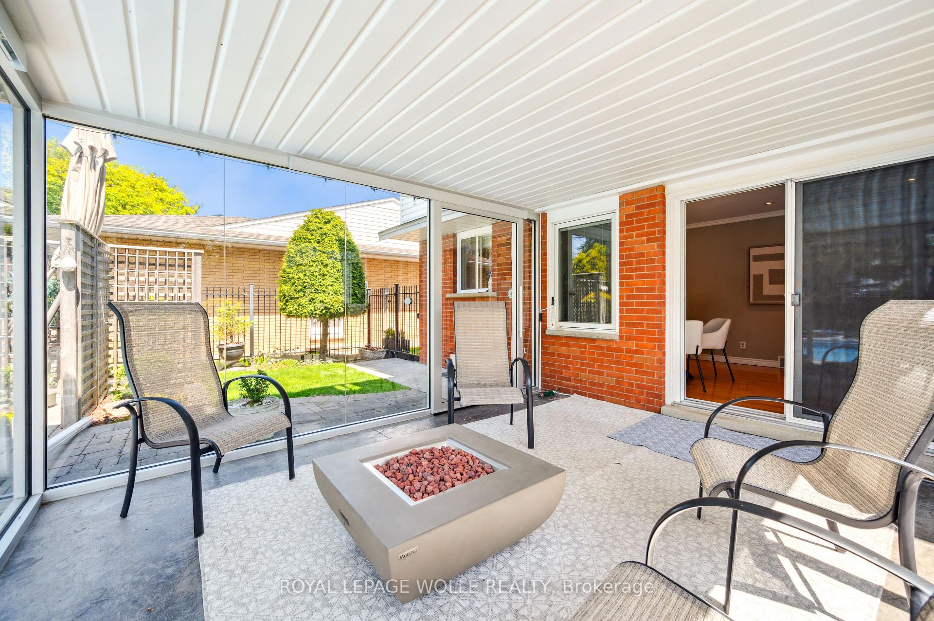 Photo 34 of 22 Eastwood Drive, Kitchener — HOMEH