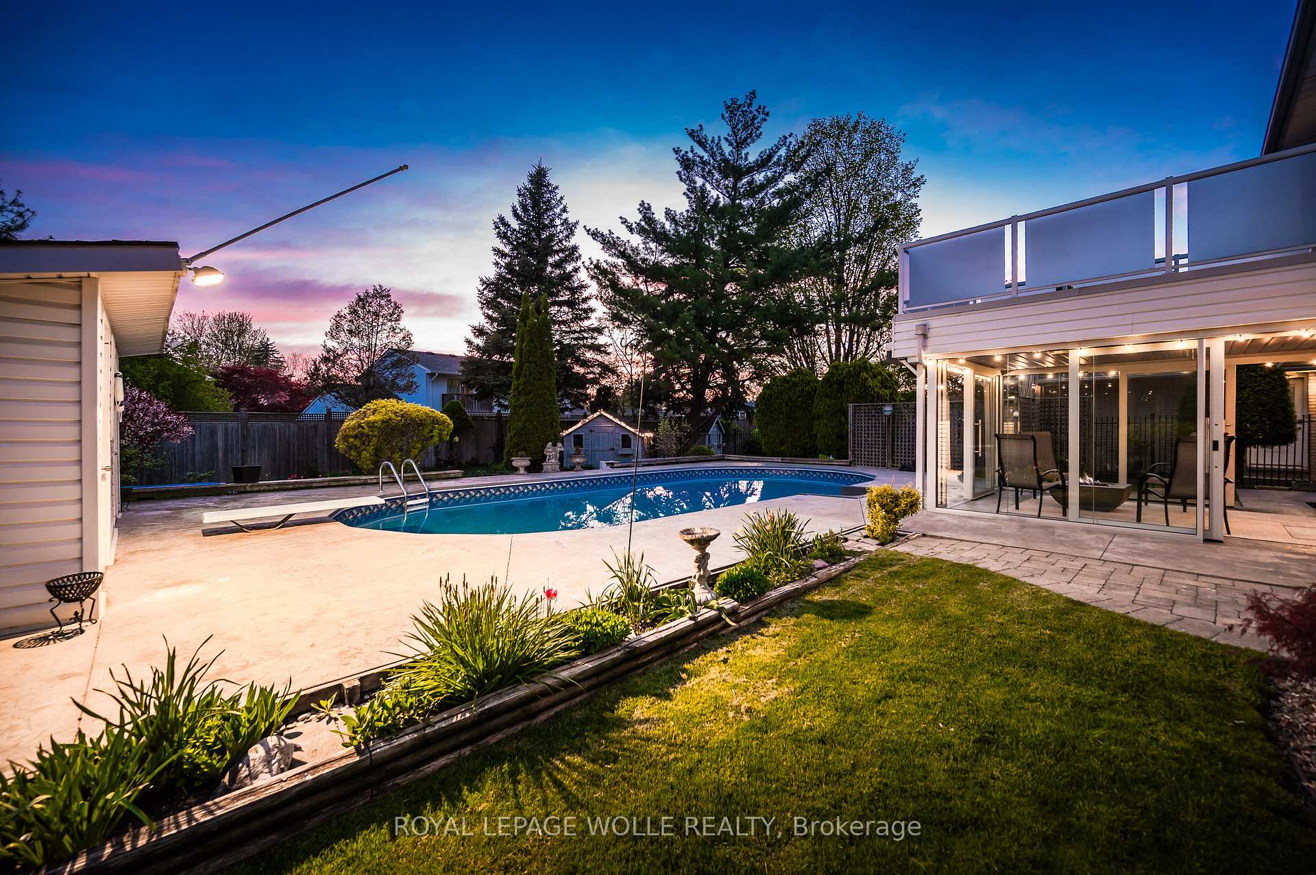 Photo 40 of 22 Eastwood Drive, Kitchener — HOMEH