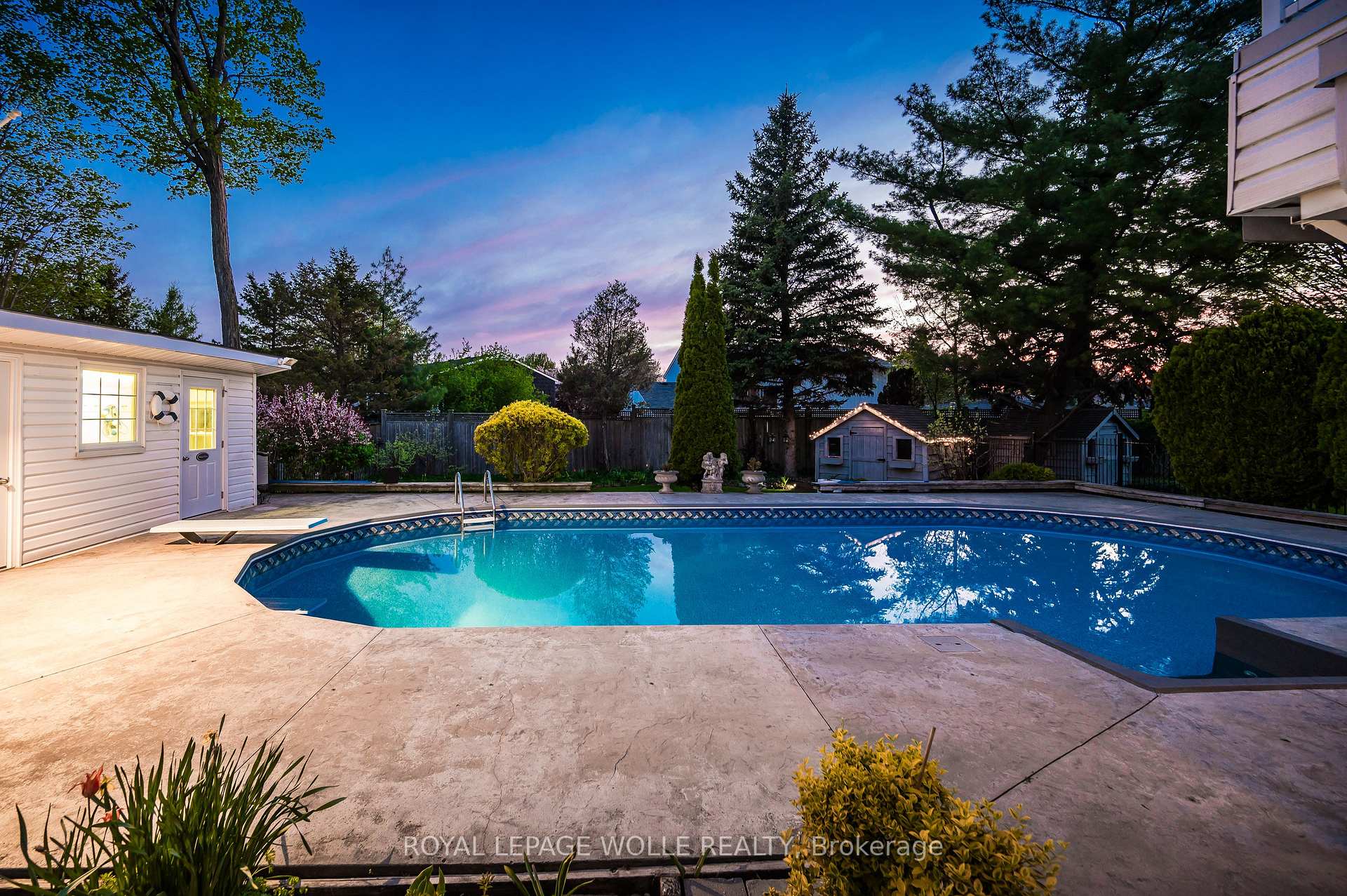 Photo 41 of 22 Eastwood Drive, Kitchener — HOMEH