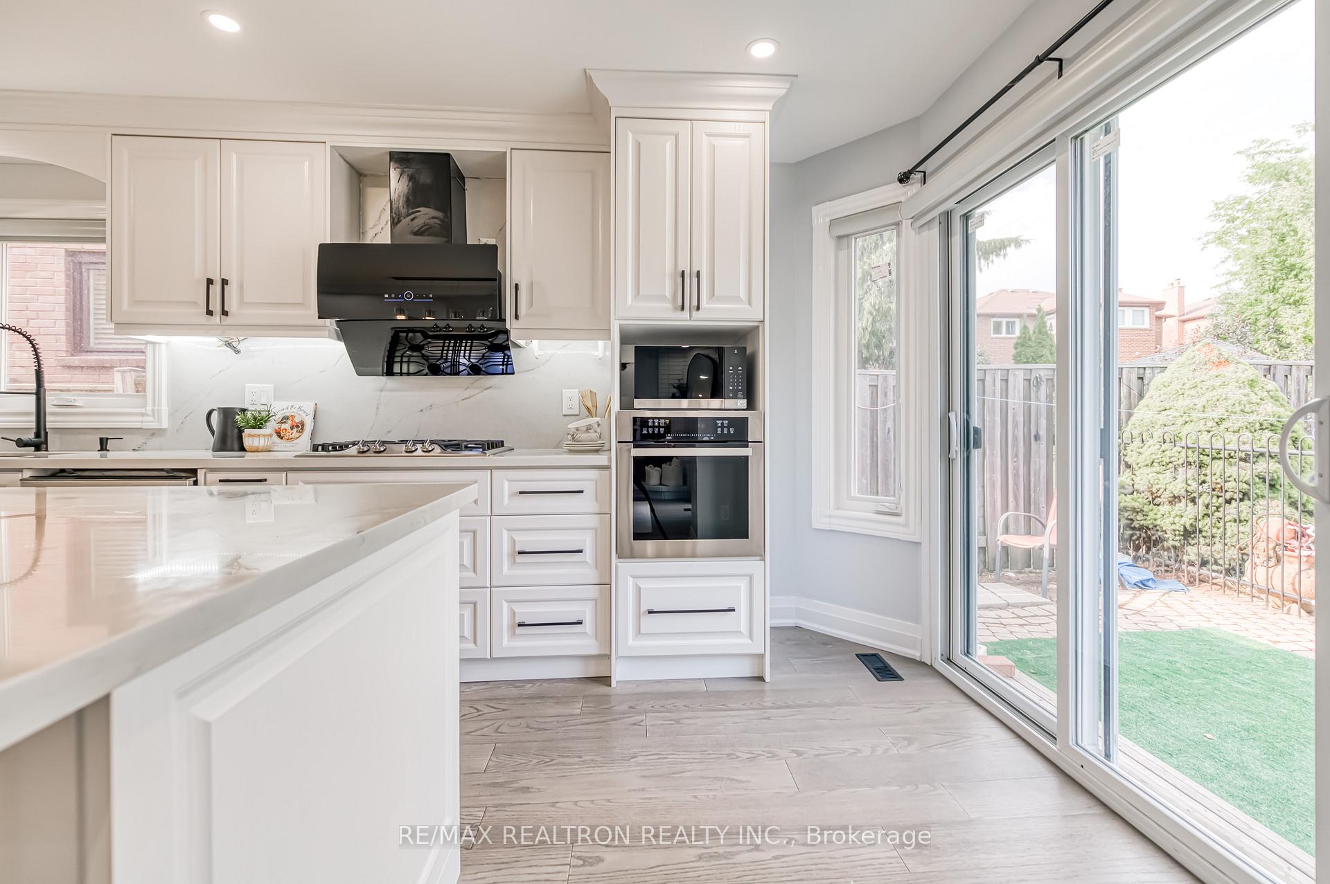 Photo 3 of 9 Smithy Street, Markham, Raymerville — HOMEH