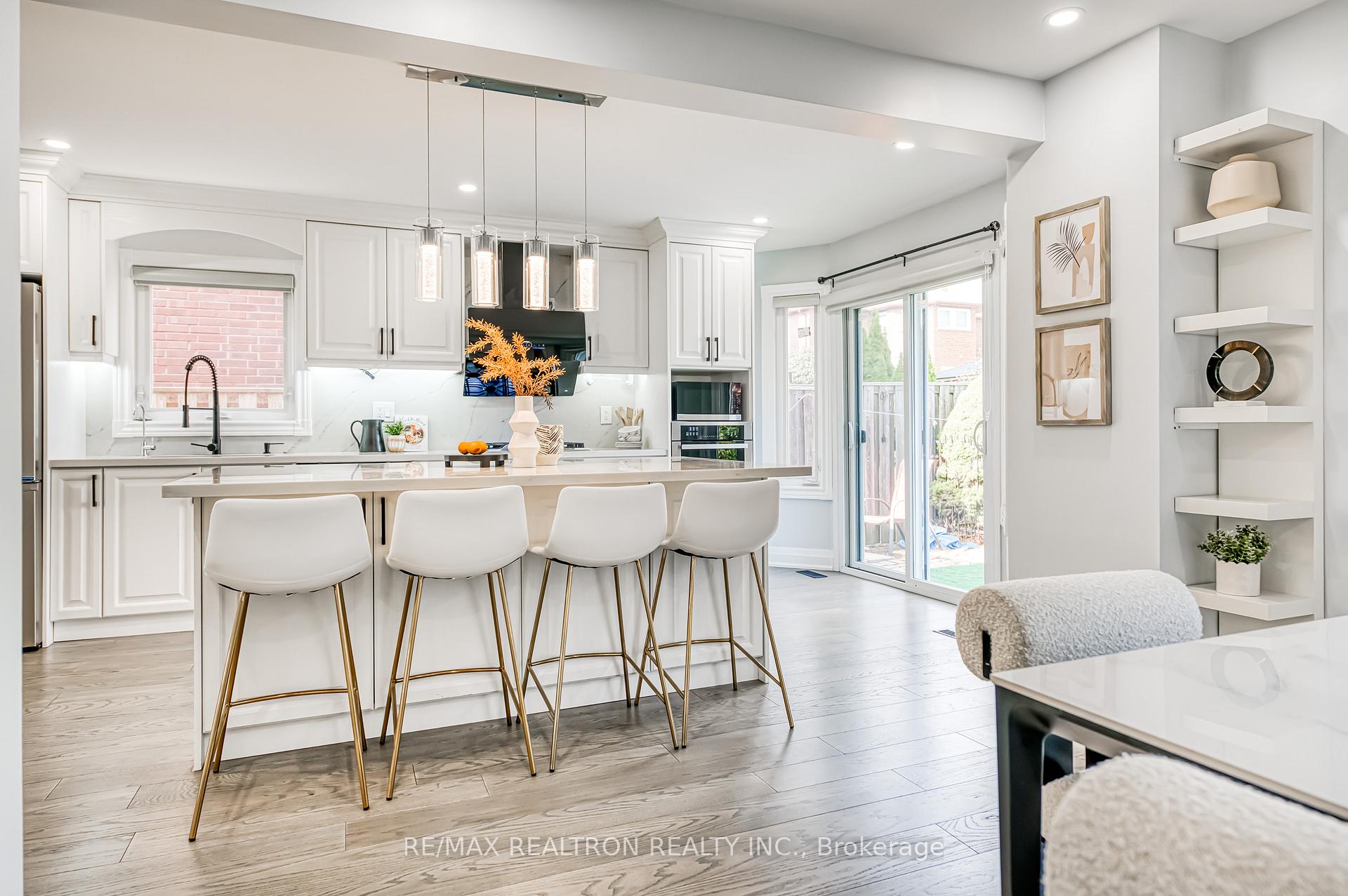 Photo 7 of 9 Smithy Street, Markham, Raymerville — HOMEH