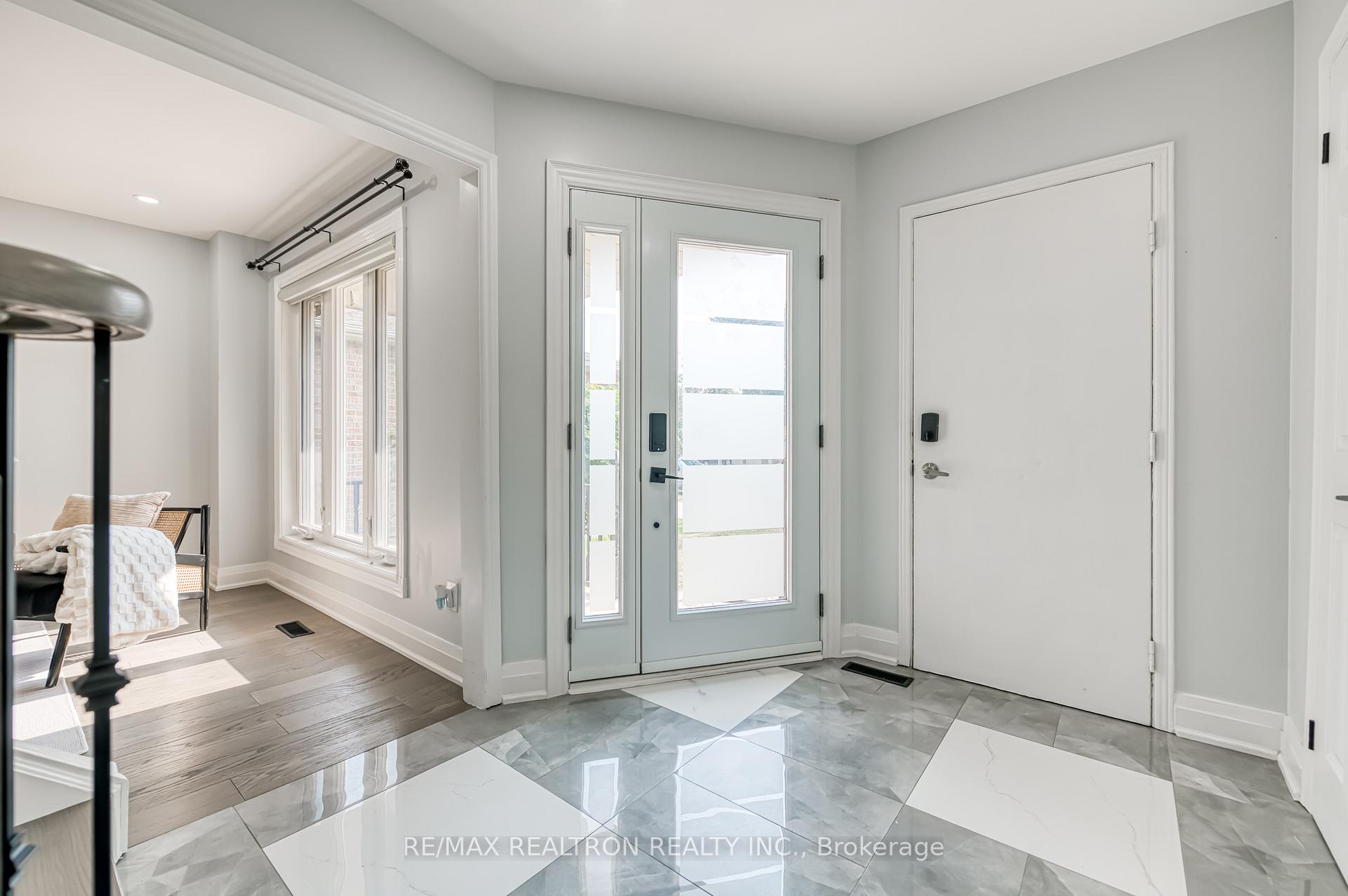 Photo 23 of 9 Smithy Street, Markham, Raymerville — HOMEH