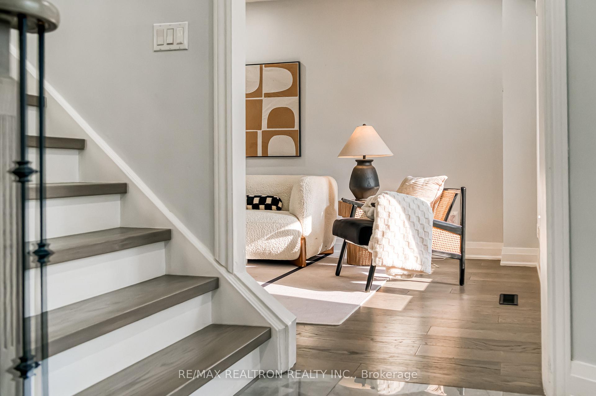 Photo 24 of 9 Smithy Street, Markham, Raymerville — HOMEH