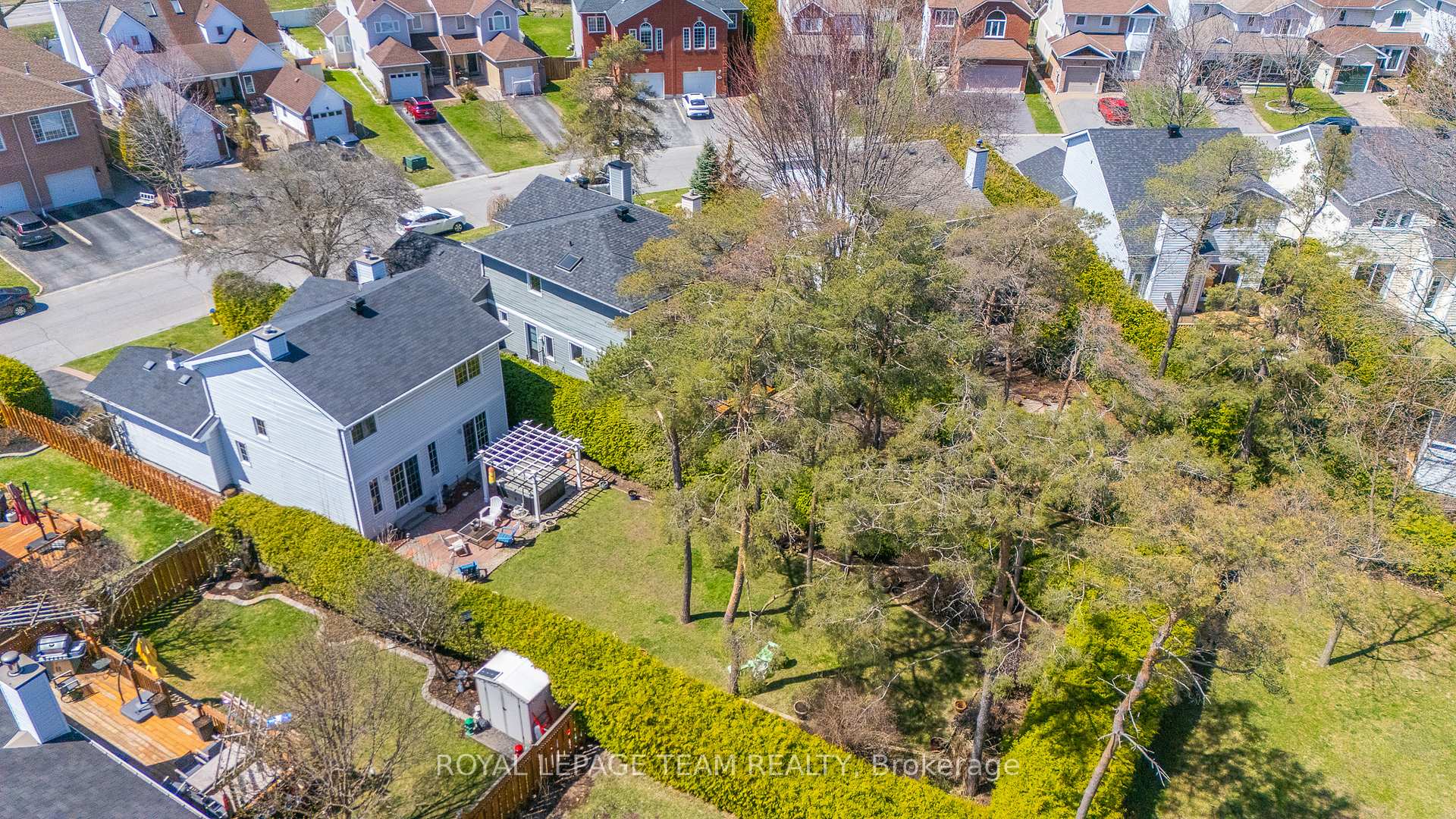 Photo 2 of 6 Hawley Crescent, Ottawa, Kanata - Bridlewood — HOMEH