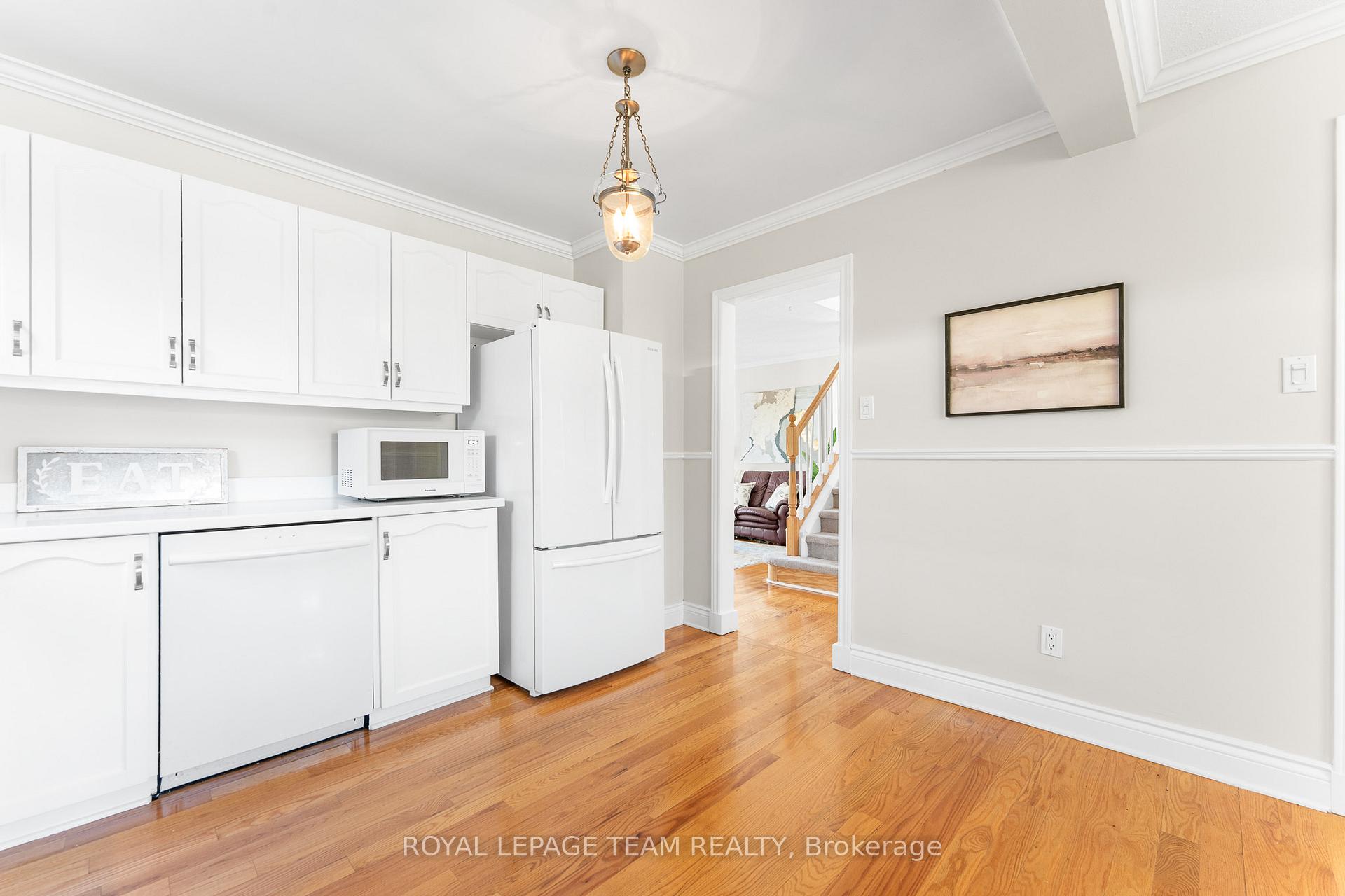 Photo 14 of 6 Hawley Crescent, Ottawa, Kanata - Bridlewood — HOMEH