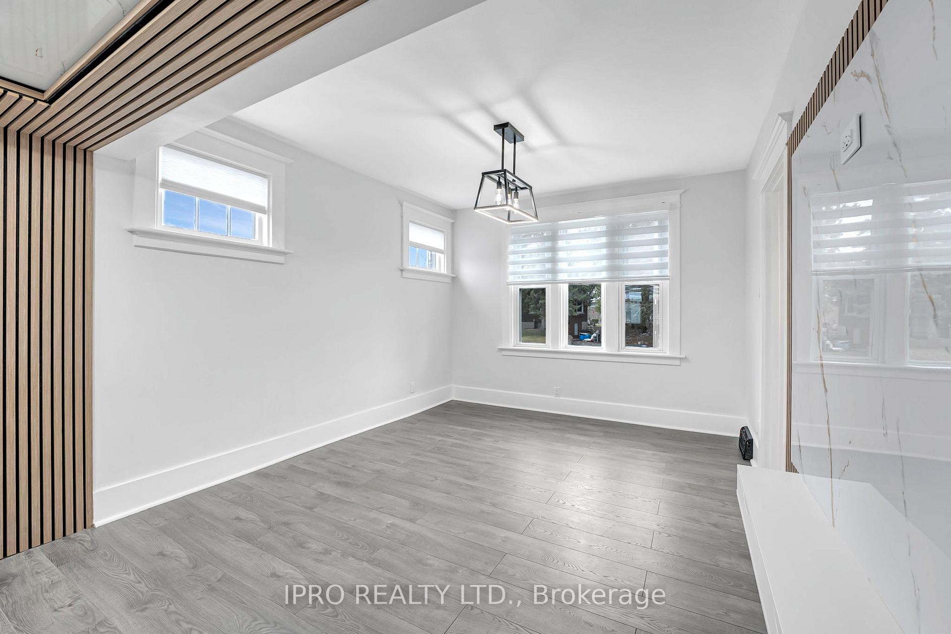 Photo 9 of 436 Courtland Avenue E, Kitchener — HOMEH