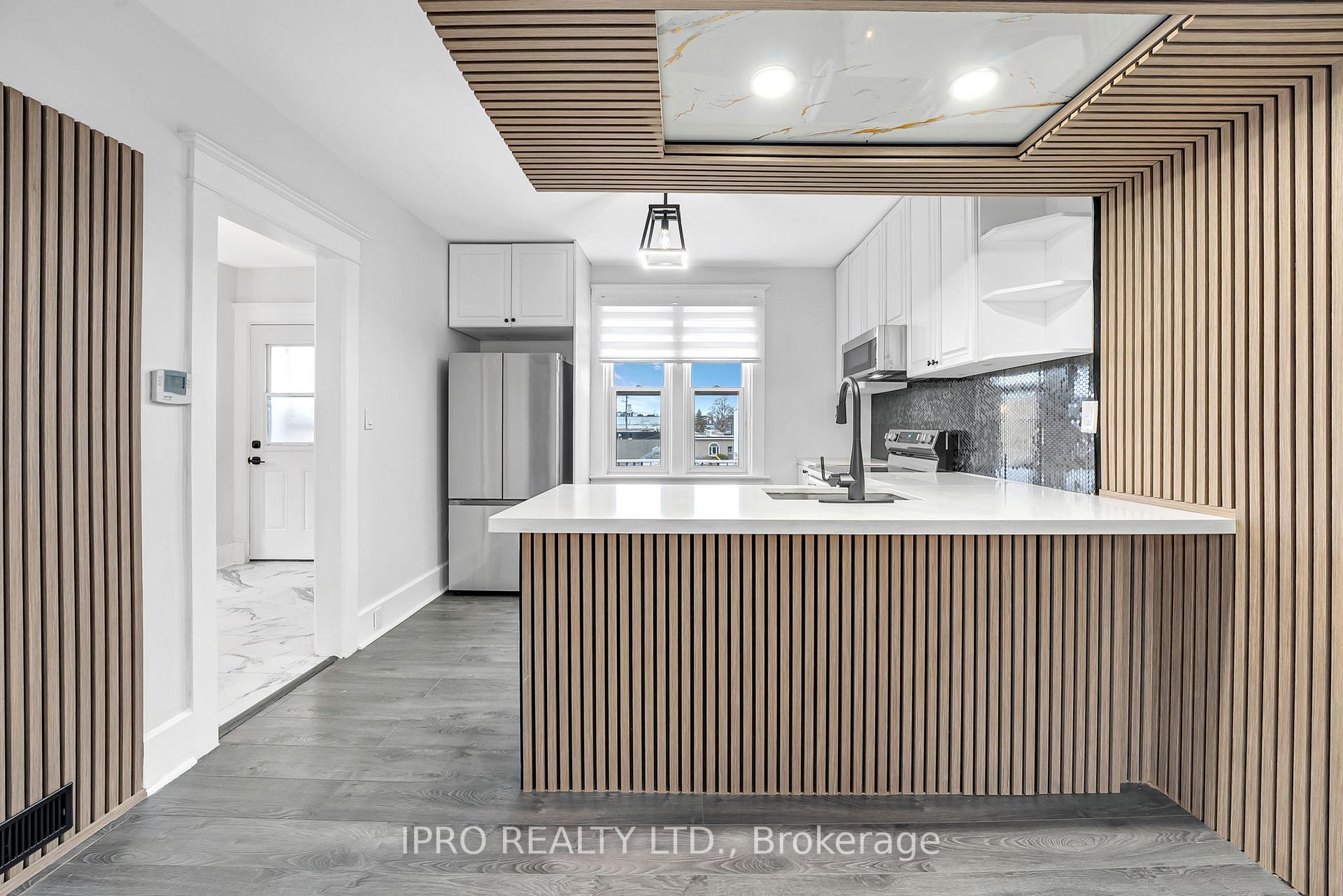 Photo 12 of 436 Courtland Avenue E, Kitchener — HOMEH