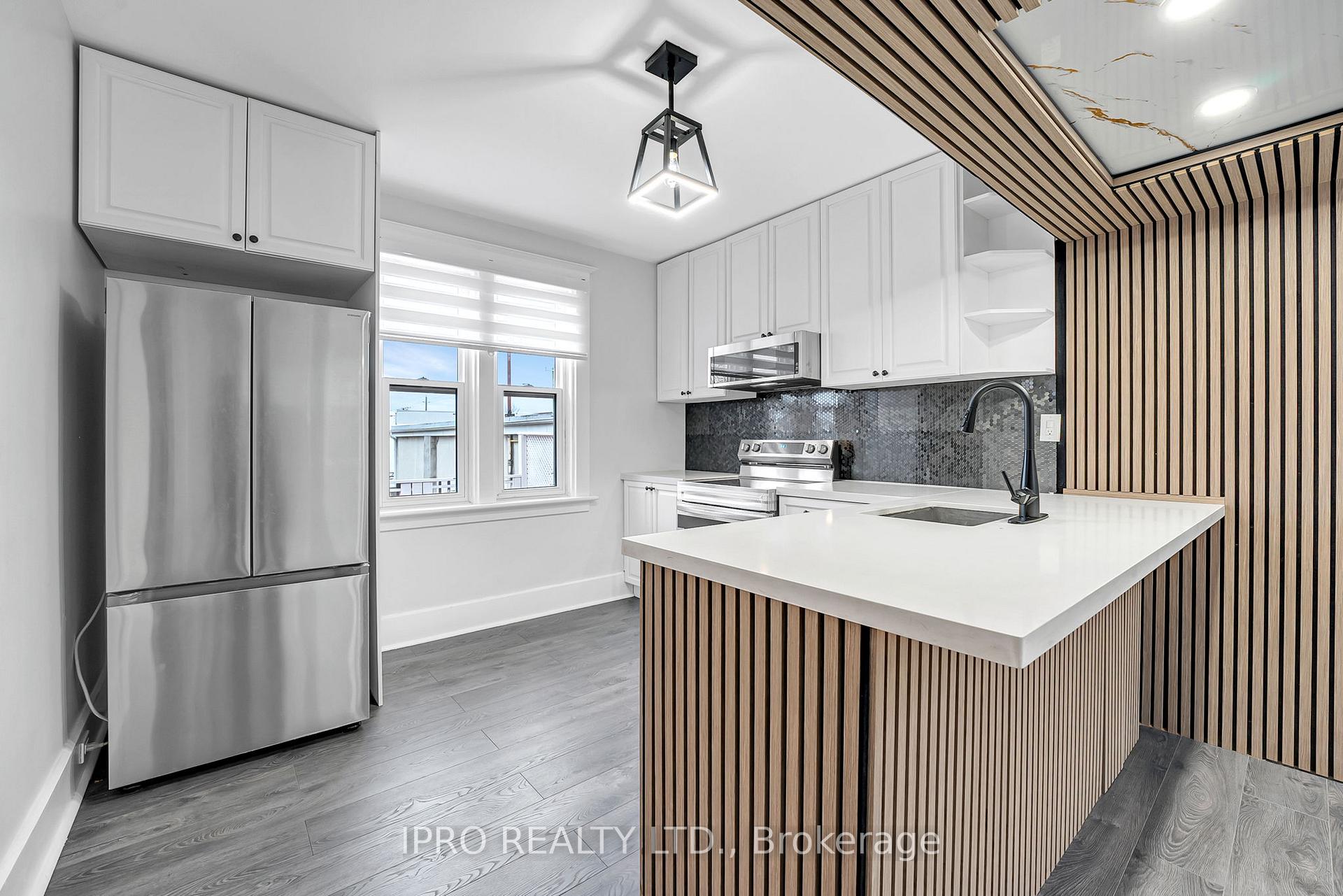 Photo 15 of 436 Courtland Avenue E, Kitchener — HOMEH