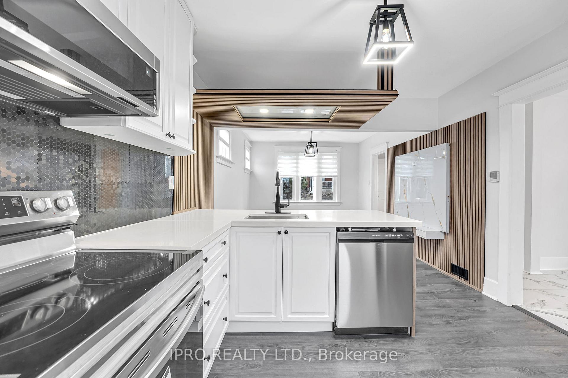 Photo 18 of 436 Courtland Avenue E, Kitchener — HOMEH