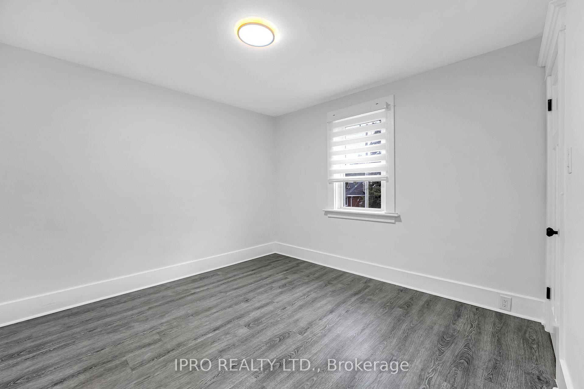Photo 32 of 436 Courtland Avenue E, Kitchener — HOMEH