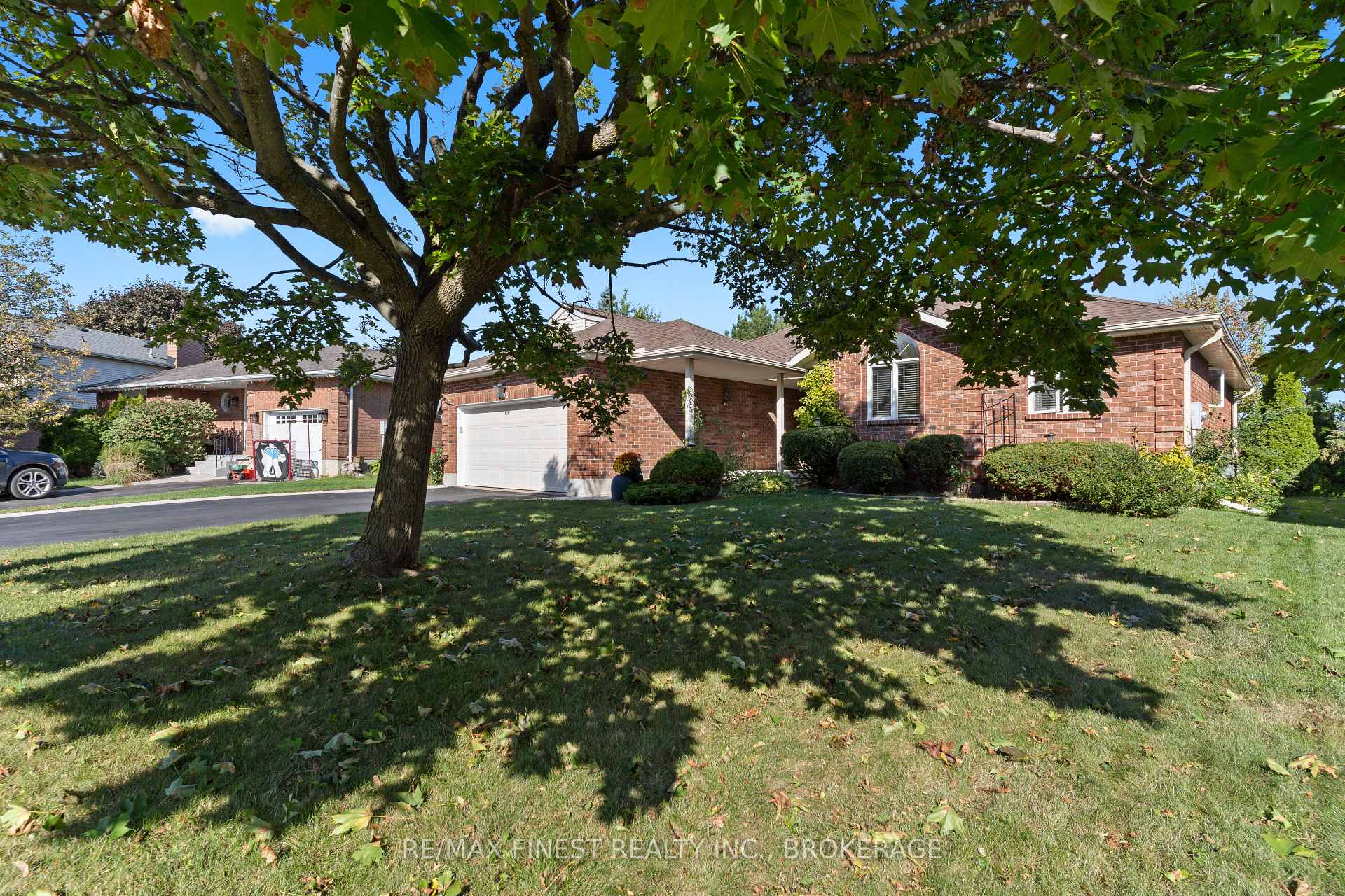 Photo 2 of 195 Greenlees Drive, Kingston, Kingston East (Incl Barret Crt) — HOMEH