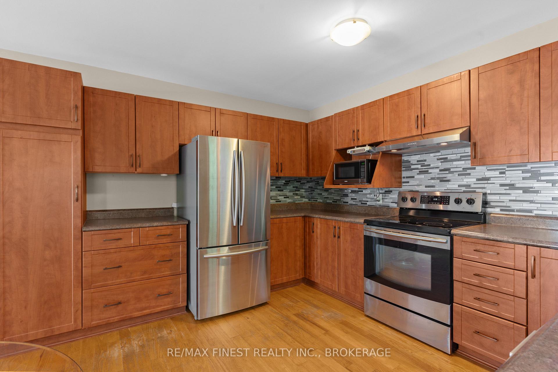 Photo 11 of 195 Greenlees Drive, Kingston, Kingston East (Incl Barret Crt) — HOMEH