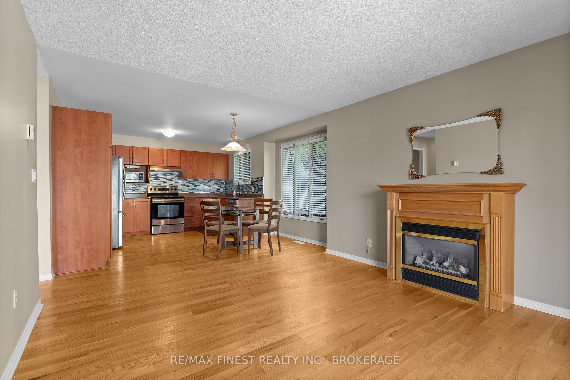 Photo 12 of 195 Greenlees Drive, Kingston, Kingston East (Incl Barret Crt) — HOMEH