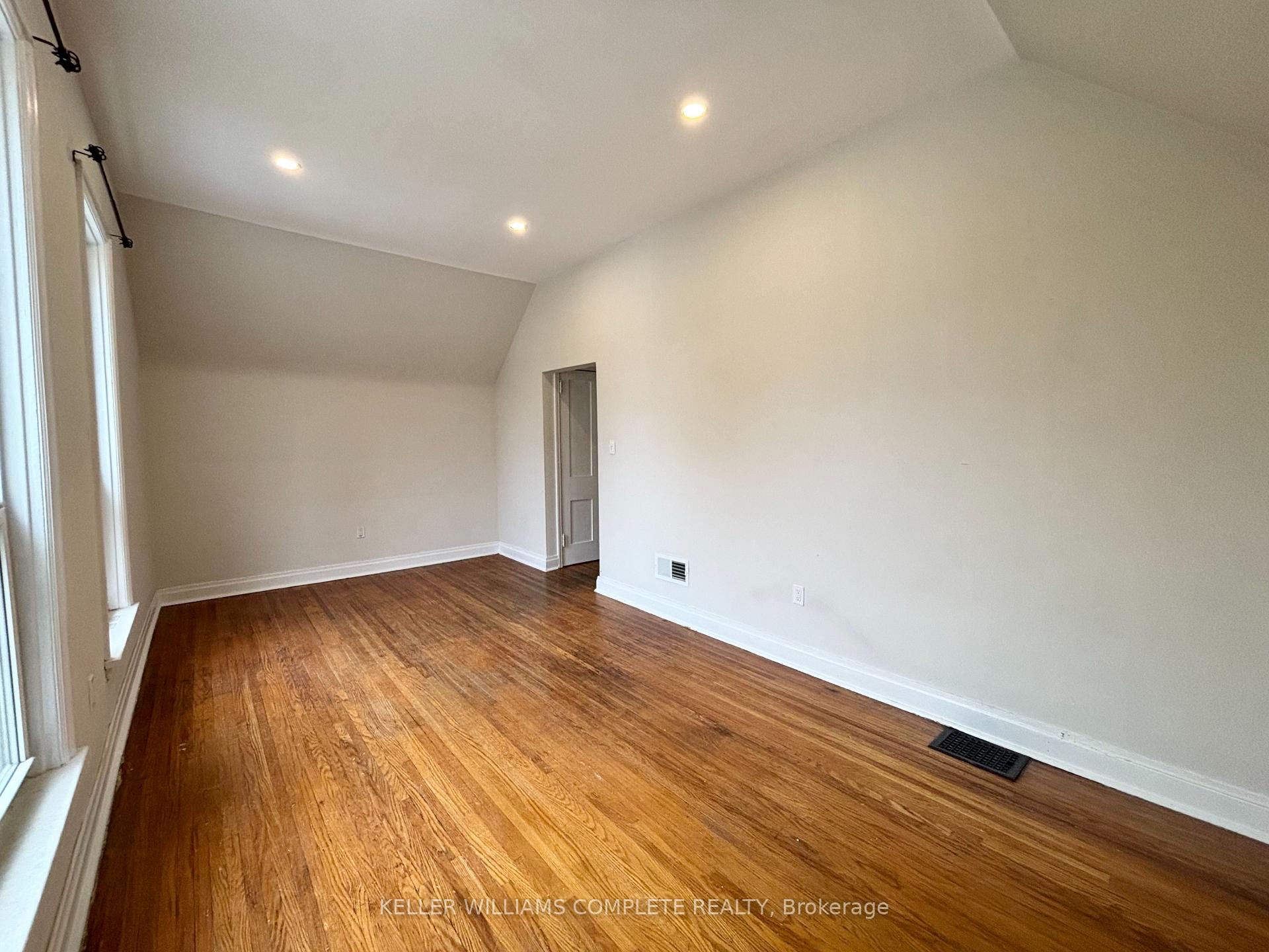 Photo 3 of Unit Upper, 17 Duff Street, Hamilton, Southam — HOMEH