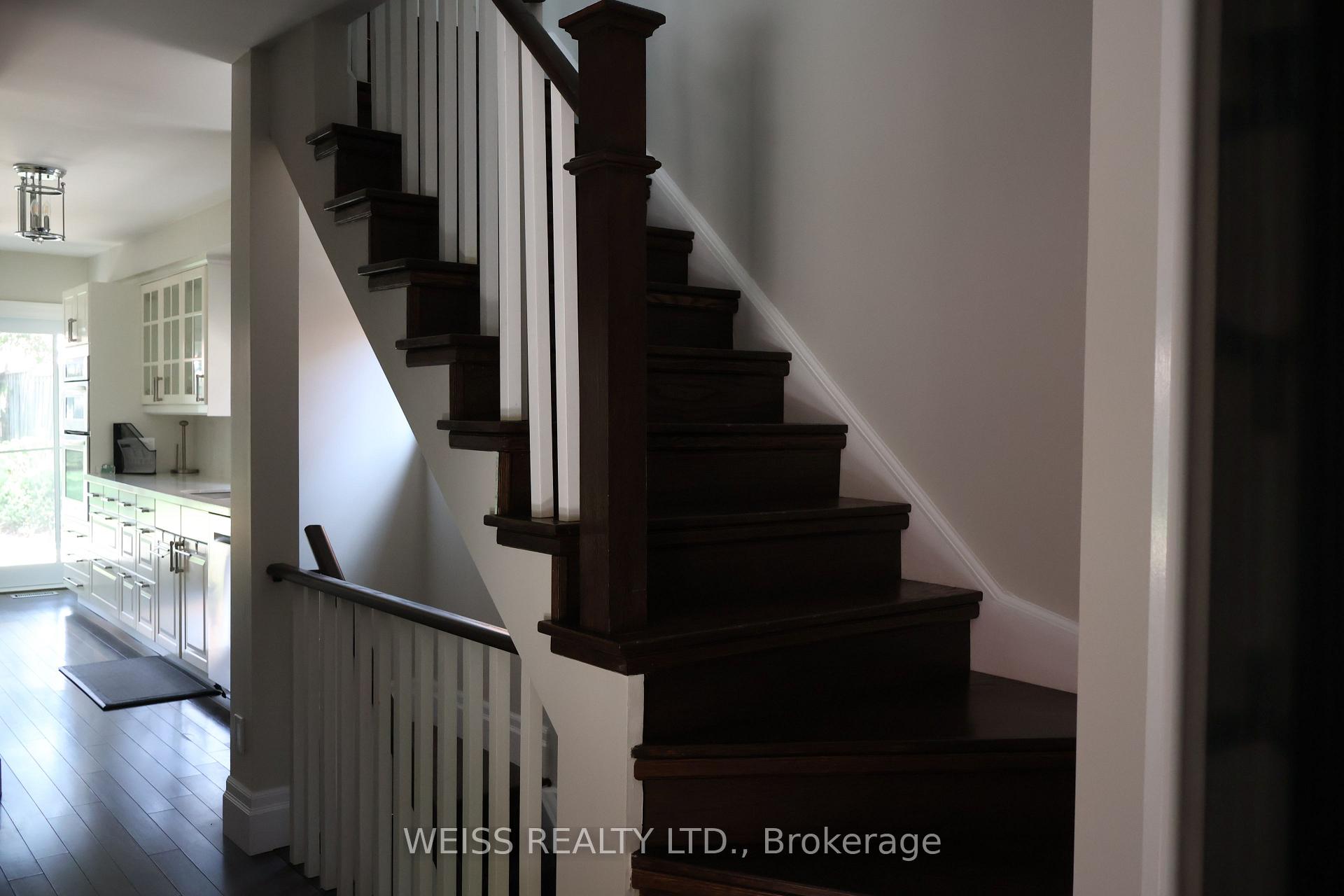 Photo 11 of 44 Miley Drive, Markham, Markville — HOMEH