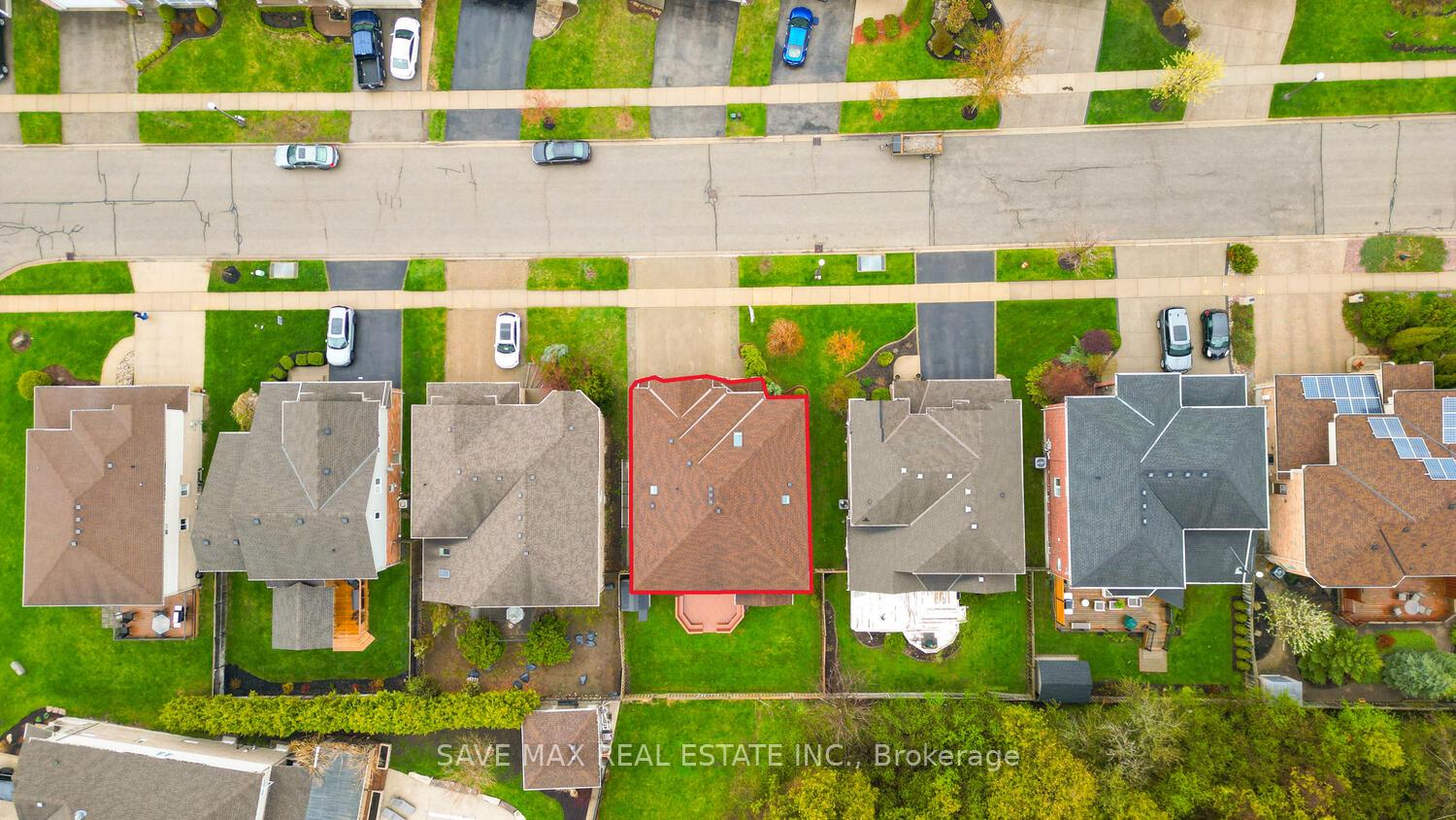 Photo 3 of 18 Hawkswood Drive, Kitchener — HOMEH
