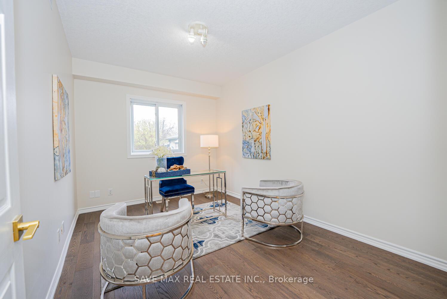 Photo 14 of 18 Hawkswood Drive, Kitchener — HOMEH