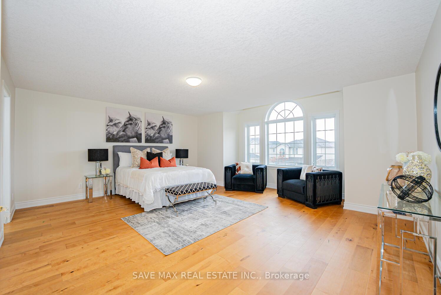 Photo 20 of 18 Hawkswood Drive, Kitchener — HOMEH