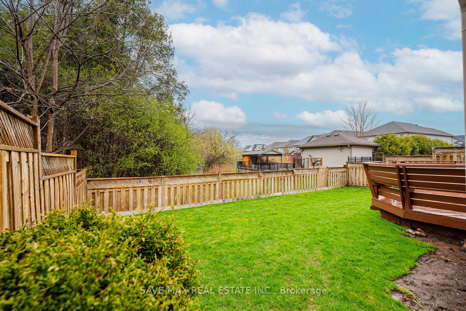 Photo 32 of 18 Hawkswood Drive, Kitchener — HOMEH