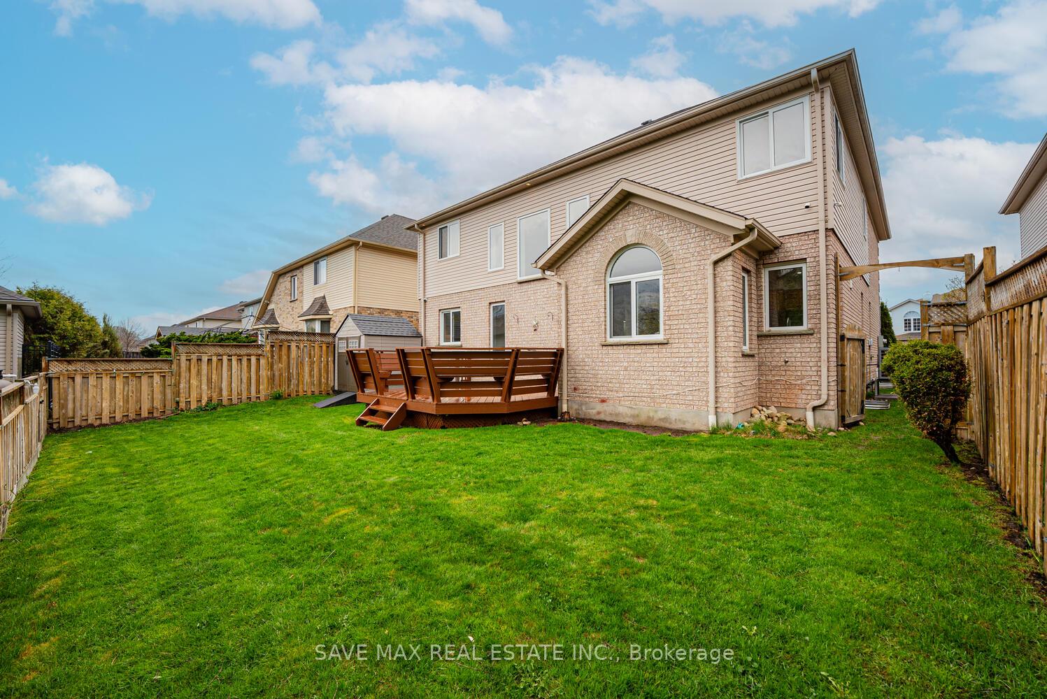 Photo 33 of 18 Hawkswood Drive, Kitchener — HOMEH