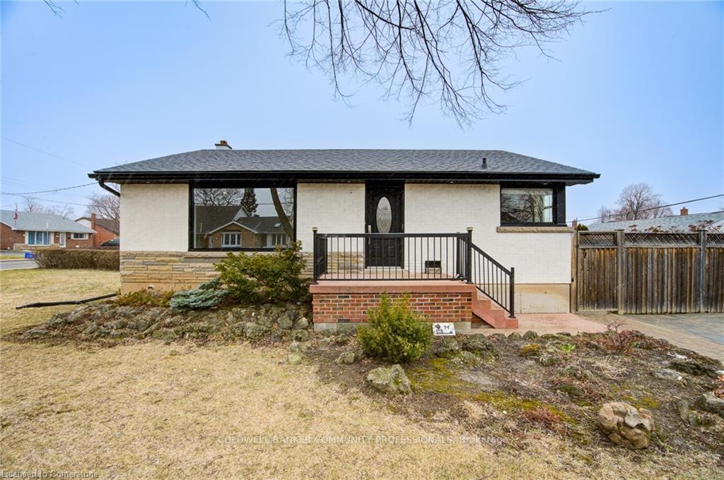 Front of Unit Lower, 94 Gailmont Drive