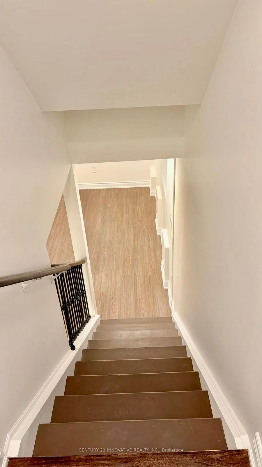 Photo 3 of Unit Bsmt, 5 Jinnah Avenue, Markham, Middlefield — HOMEH