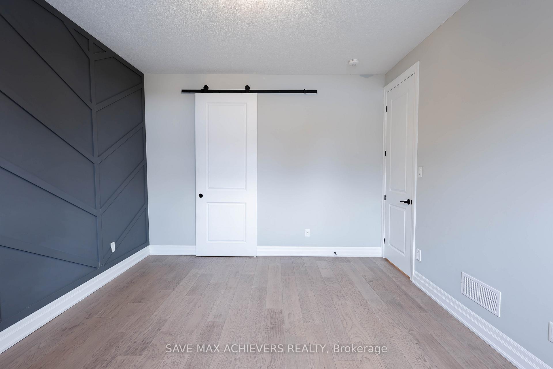 Photo 13 of Unit 403, 9861 Glendon Drive, Middlesex Centre, Rural Middlesex Centre — HOMEH