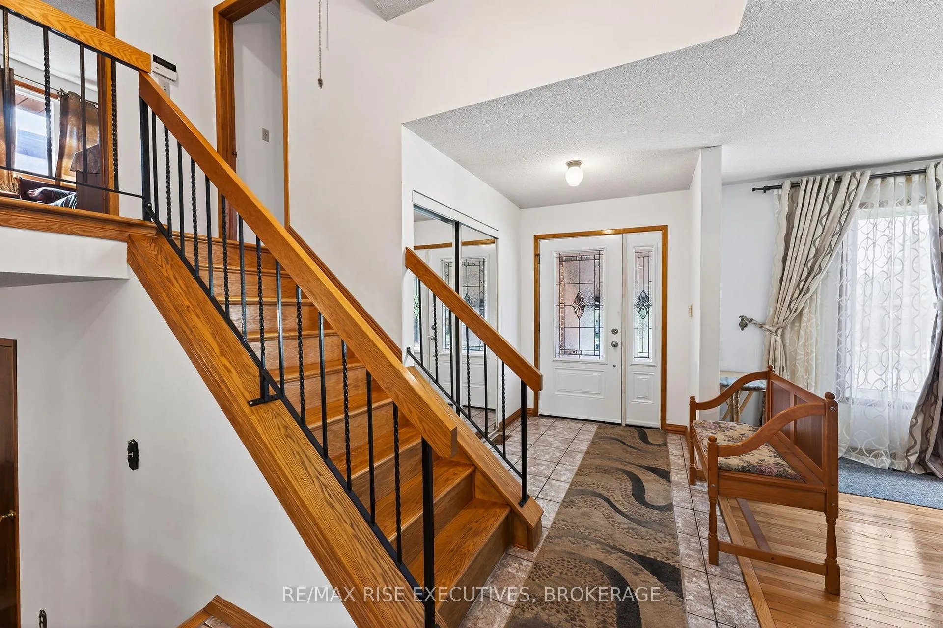 Photo 3 of 891 Sandringham Place, Kingston, North of Taylor-Kidd Blvd — HOMEH