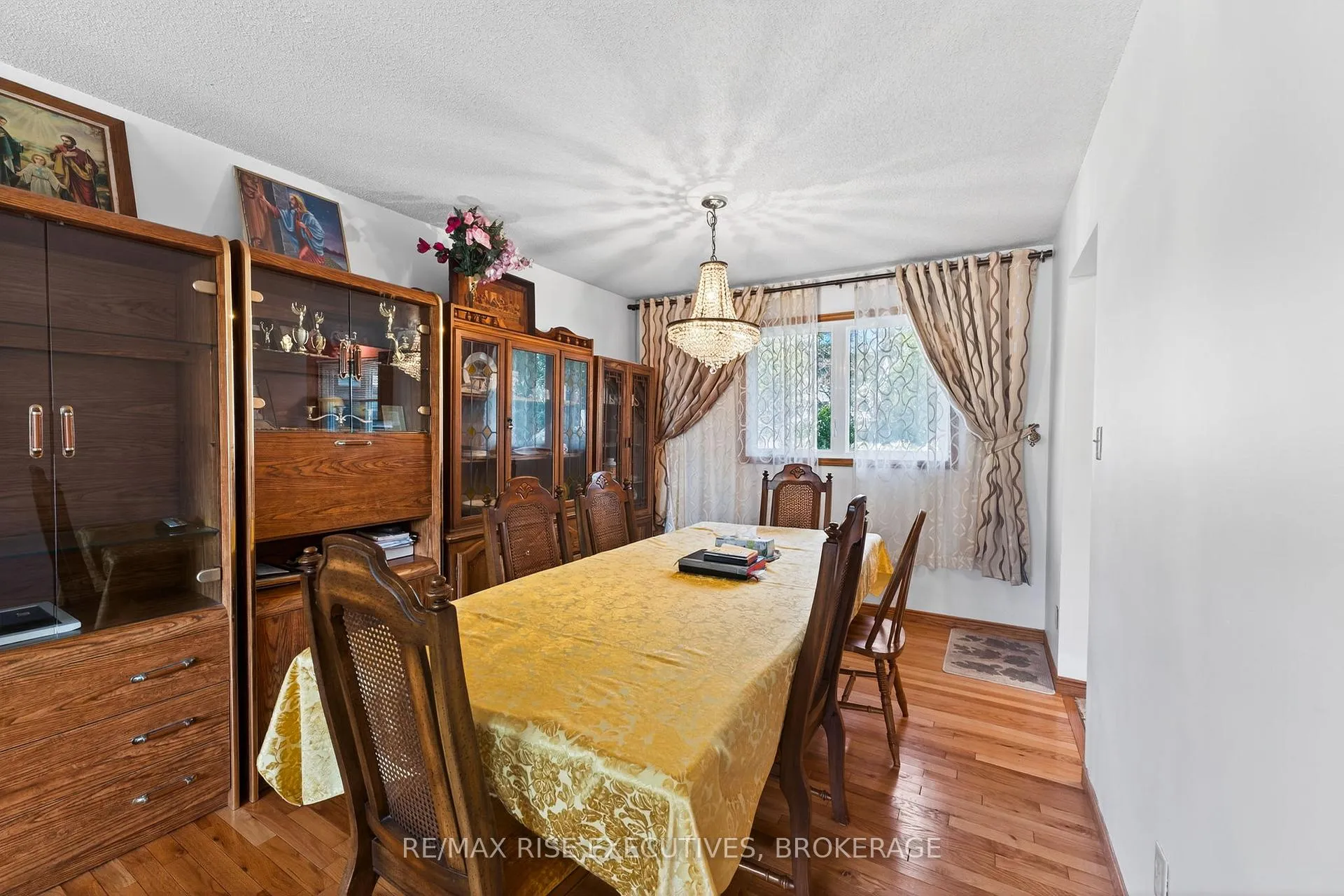 Photo 6 of 891 Sandringham Place, Kingston, North of Taylor-Kidd Blvd — HOMEH