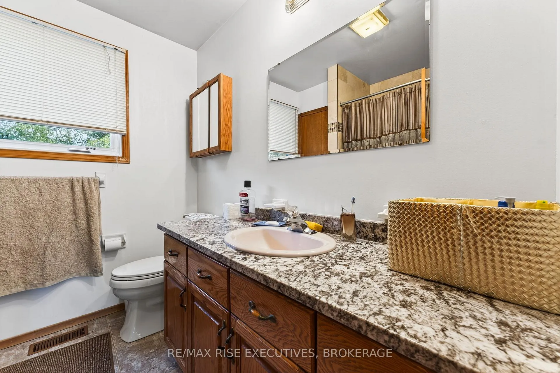 Photo 12 of 891 Sandringham Place, Kingston, North of Taylor-Kidd Blvd — HOMEH