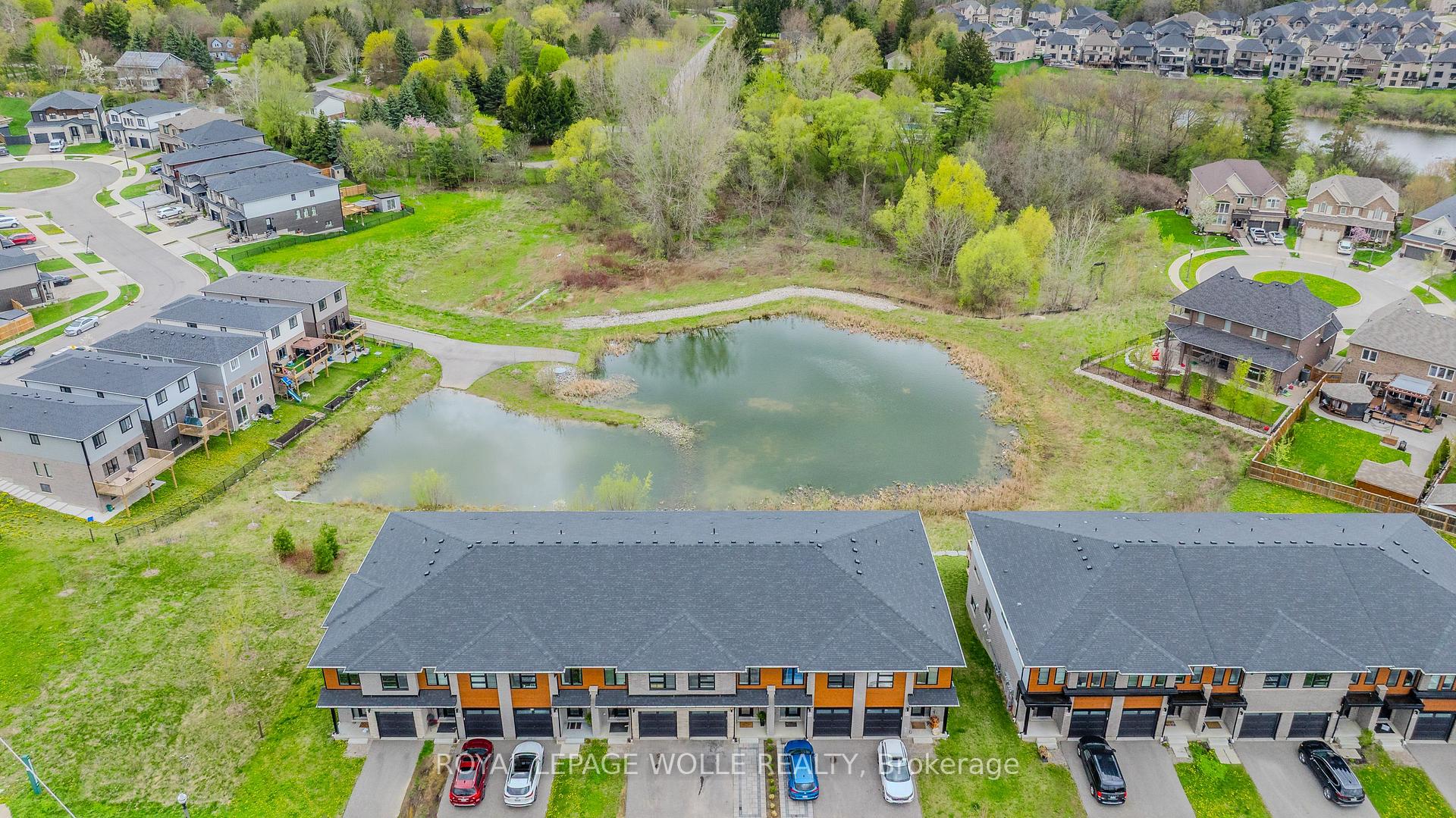 Photo 2 of 869 Robert Ferrie Drive, Kitchener — HOMEH