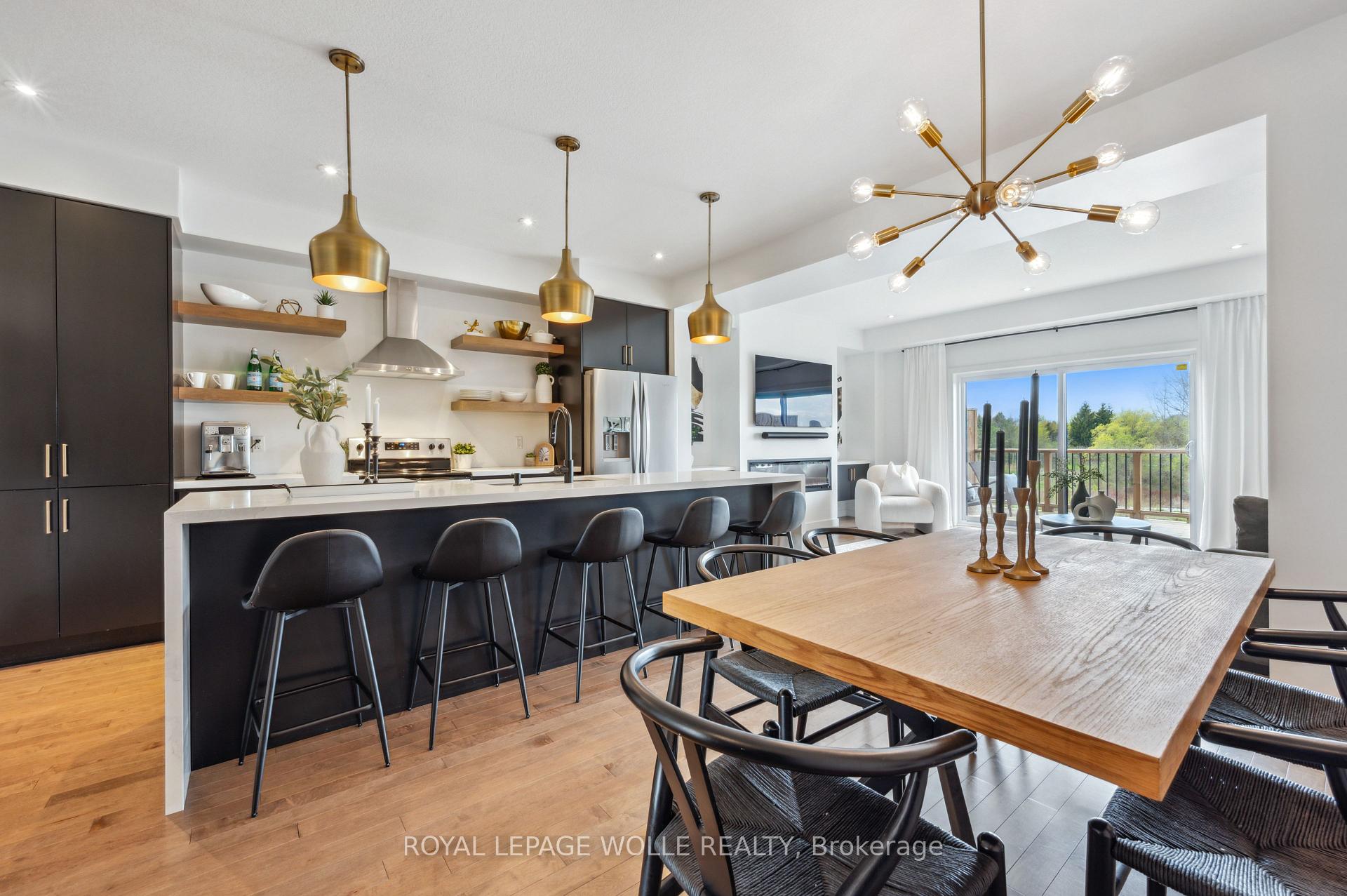 Photo 6 of 869 Robert Ferrie Drive, Kitchener — HOMEH