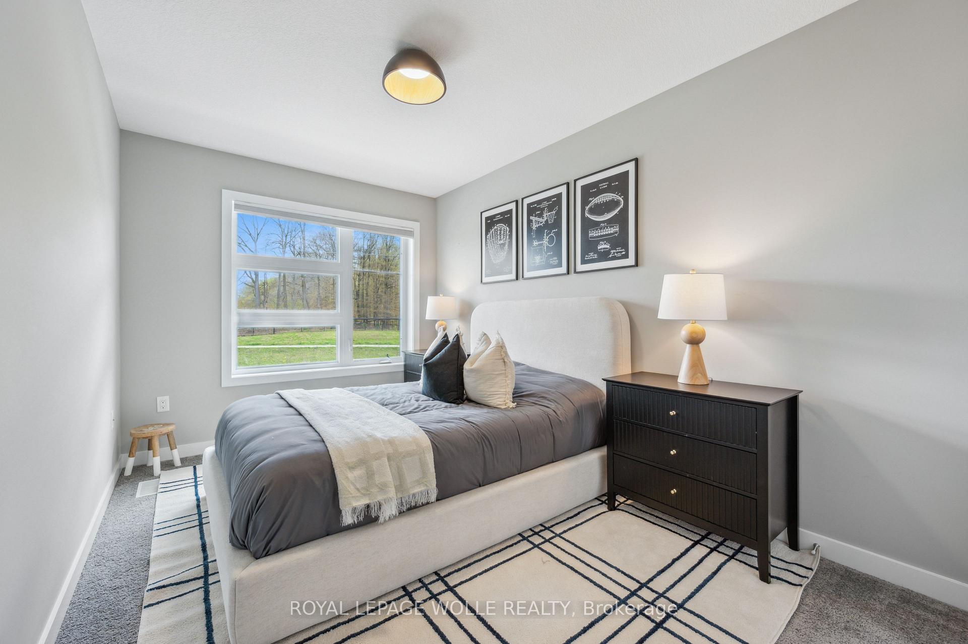 Photo 25 of 869 Robert Ferrie Drive, Kitchener — HOMEH