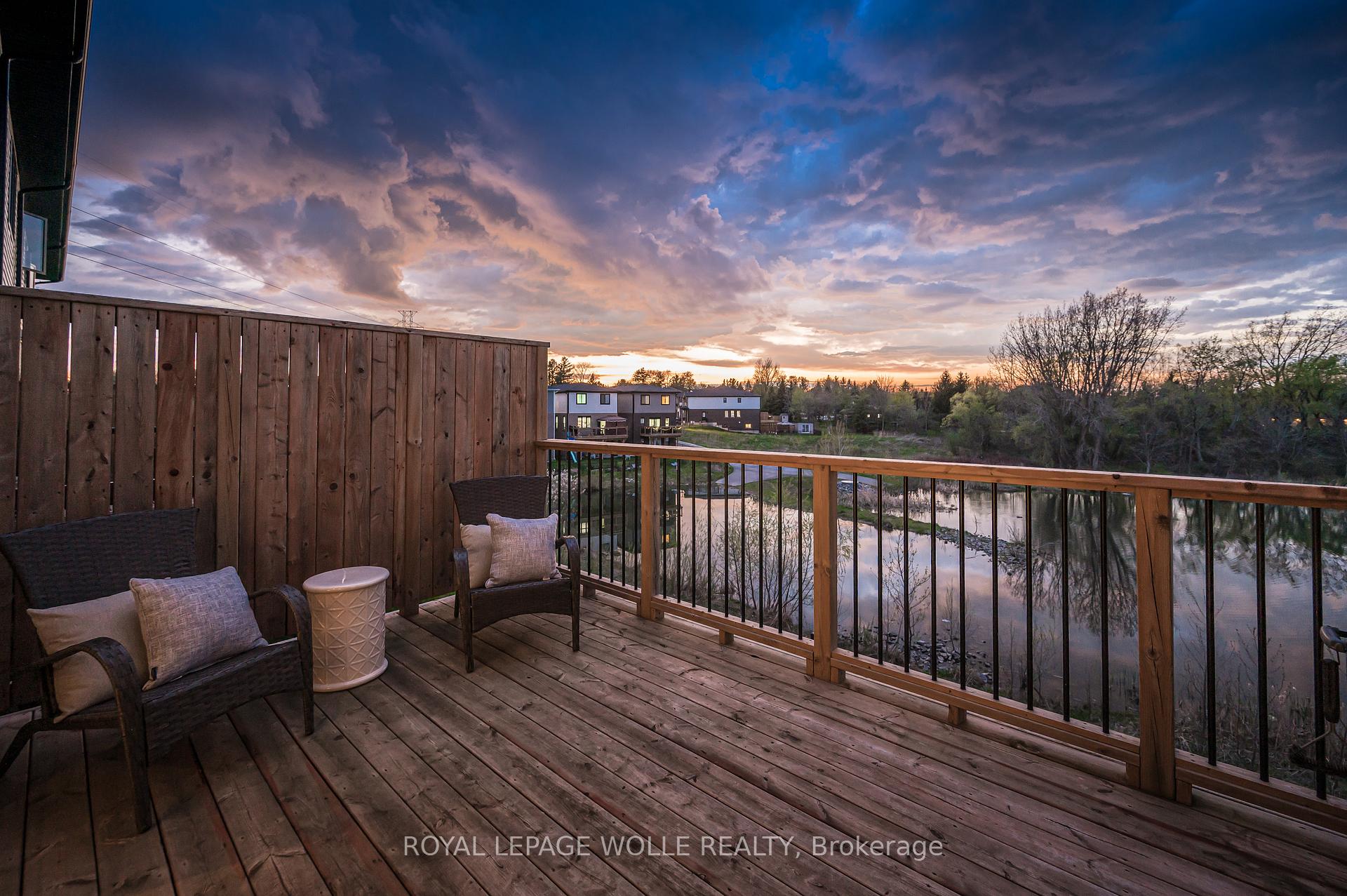 Photo 35 of 869 Robert Ferrie Drive, Kitchener — HOMEH