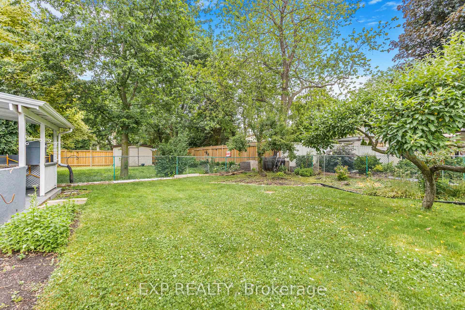 Photo 26 of 653 Elliott Crescent, Milton, Dorset Park — HOMEH