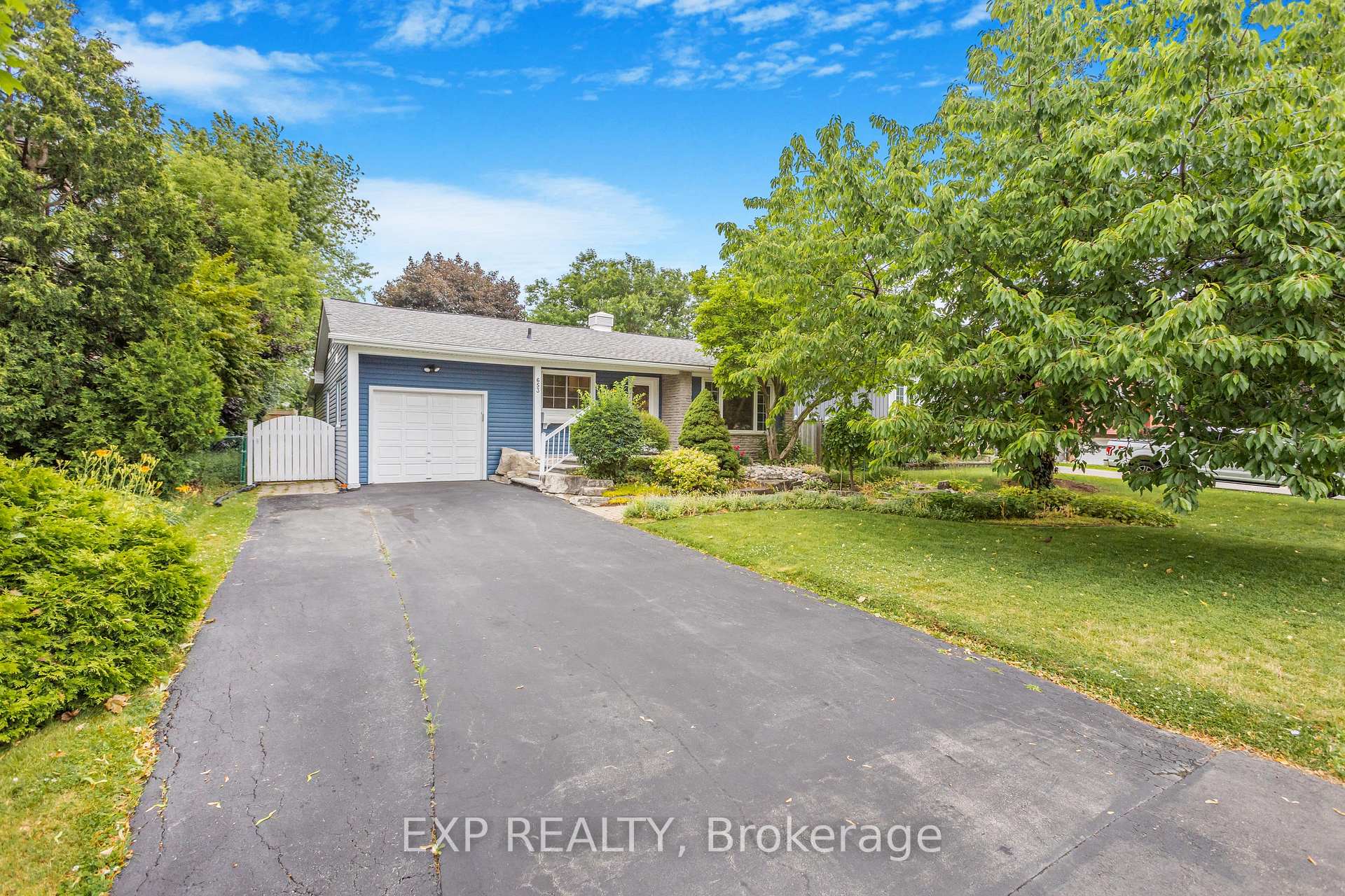 Photo 31 of 653 Elliott Crescent, Milton, Dorset Park — HOMEH