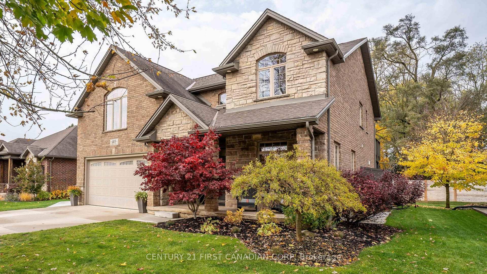 Photo 2 of 105 Union Avenue, Middlesex Centre, Komoka — HOMEH