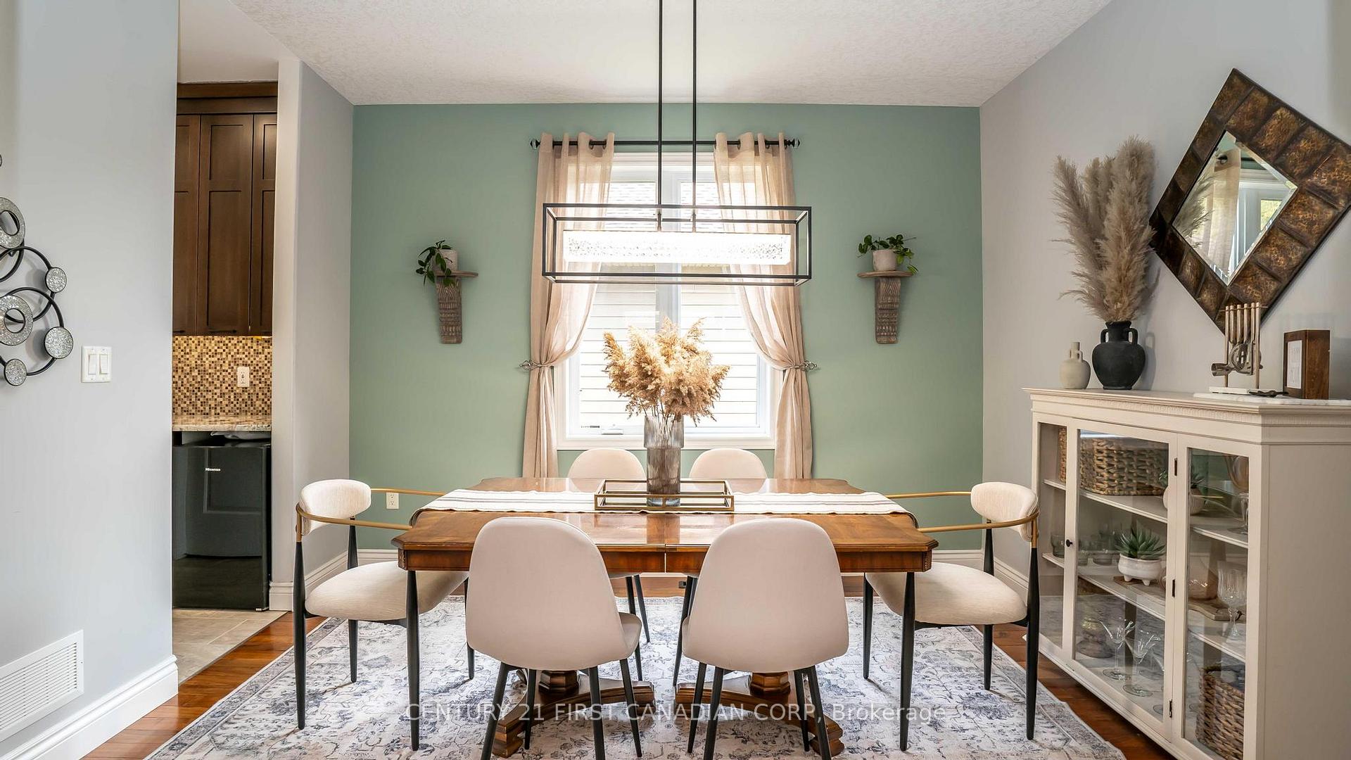 Photo 6 of 105 Union Avenue, Middlesex Centre, Komoka — HOMEH