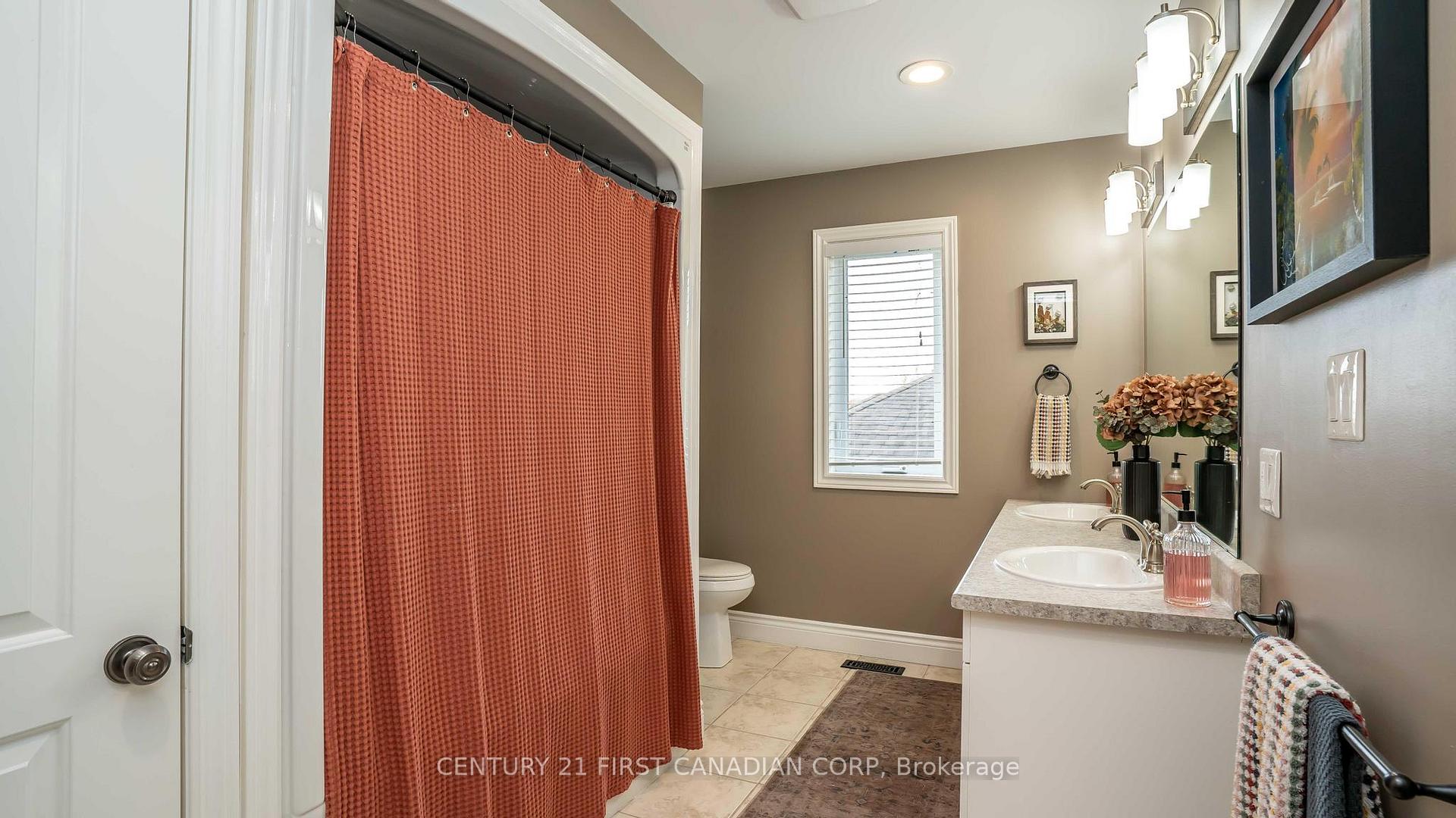 Photo 18 of 105 Union Avenue, Middlesex Centre, Komoka — HOMEH