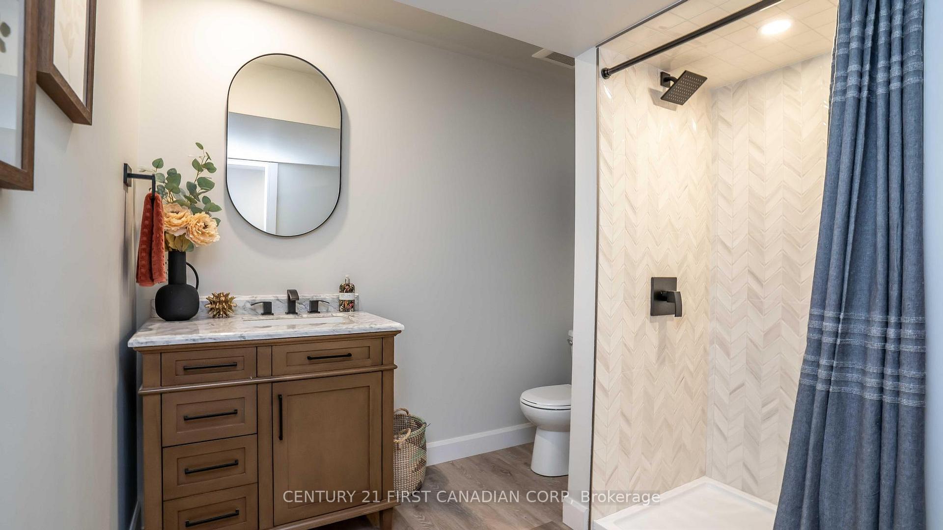 Photo 32 of 105 Union Avenue, Middlesex Centre, Komoka — HOMEH