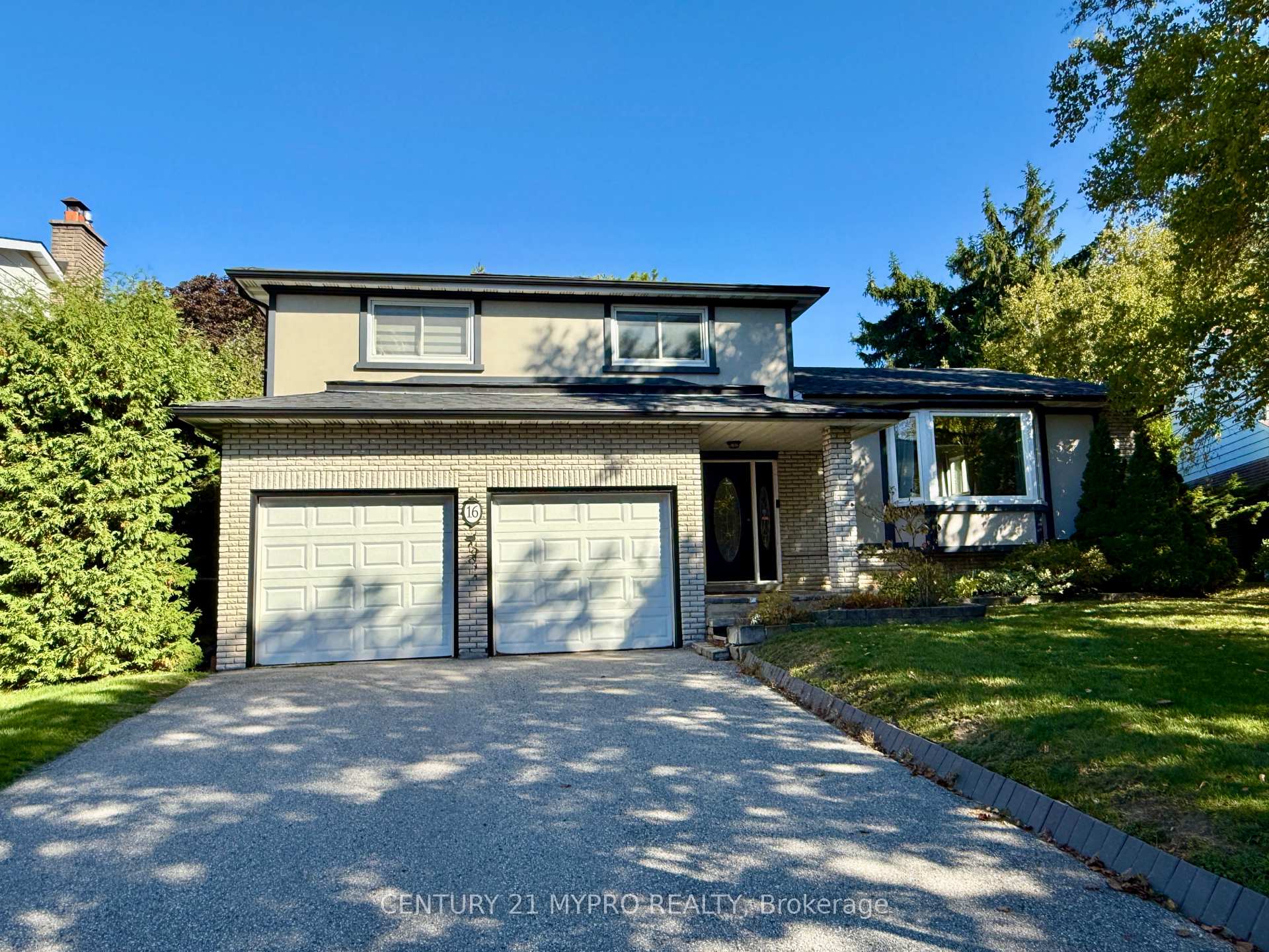 Photo 3 of 16 Cypress Point Court, Markham, Bayview Fairway-Bayview Country Club Estates — HOMEH