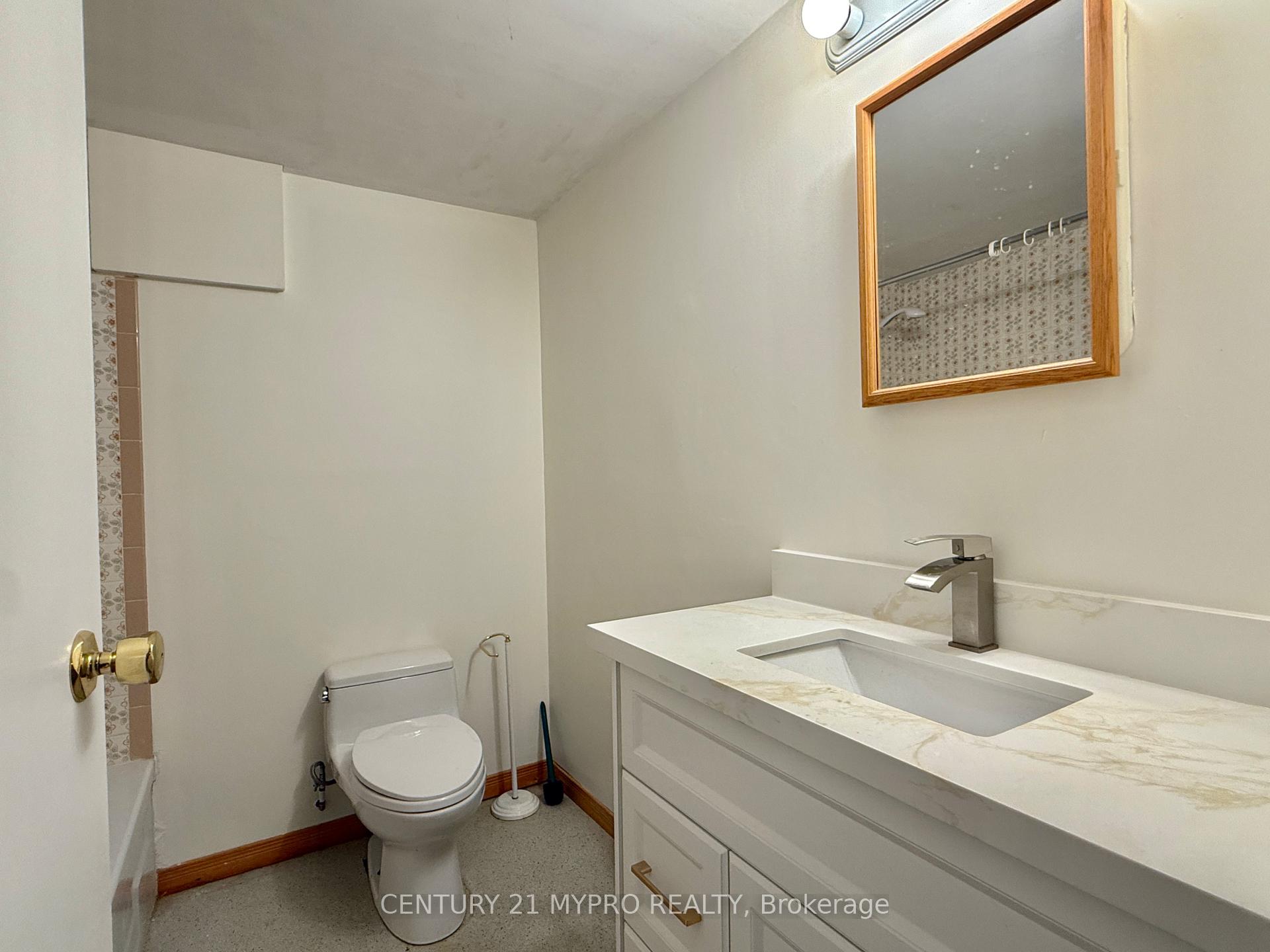Photo 24 of 16 Cypress Point Court, Markham, Bayview Fairway-Bayview Country Club Estates — HOMEH